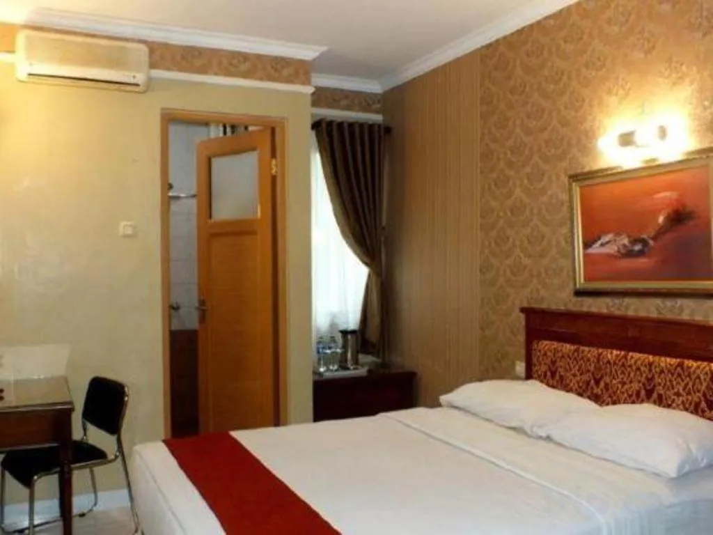 Bed in Hotel Permata Bandara