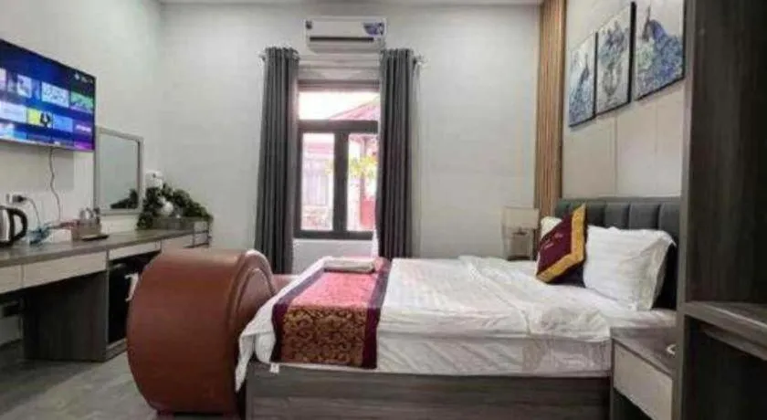 Bed in Hoang Mai Hotel