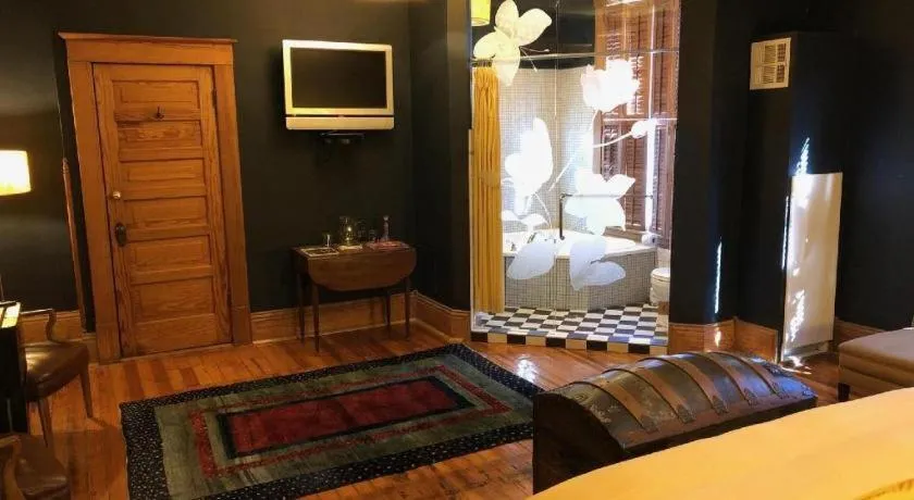 Bed in Hotel Frederick