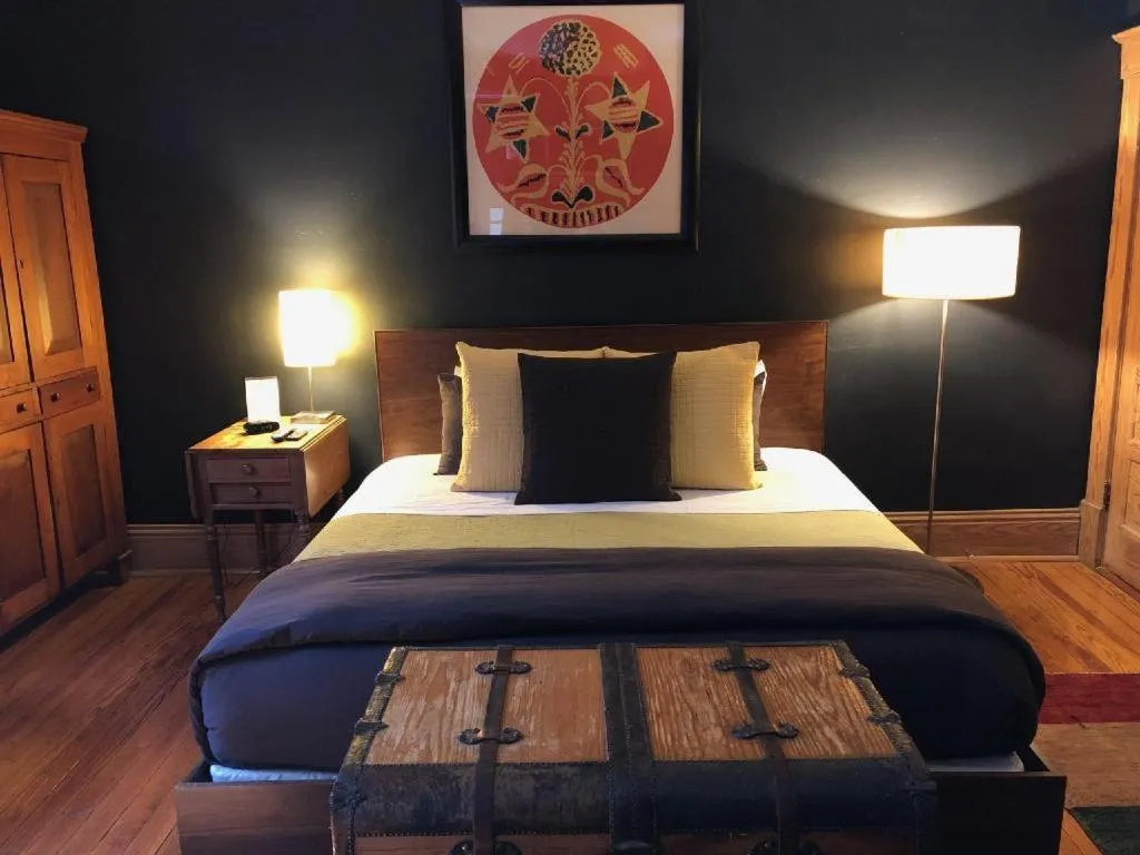 Bed in Hotel Frederick