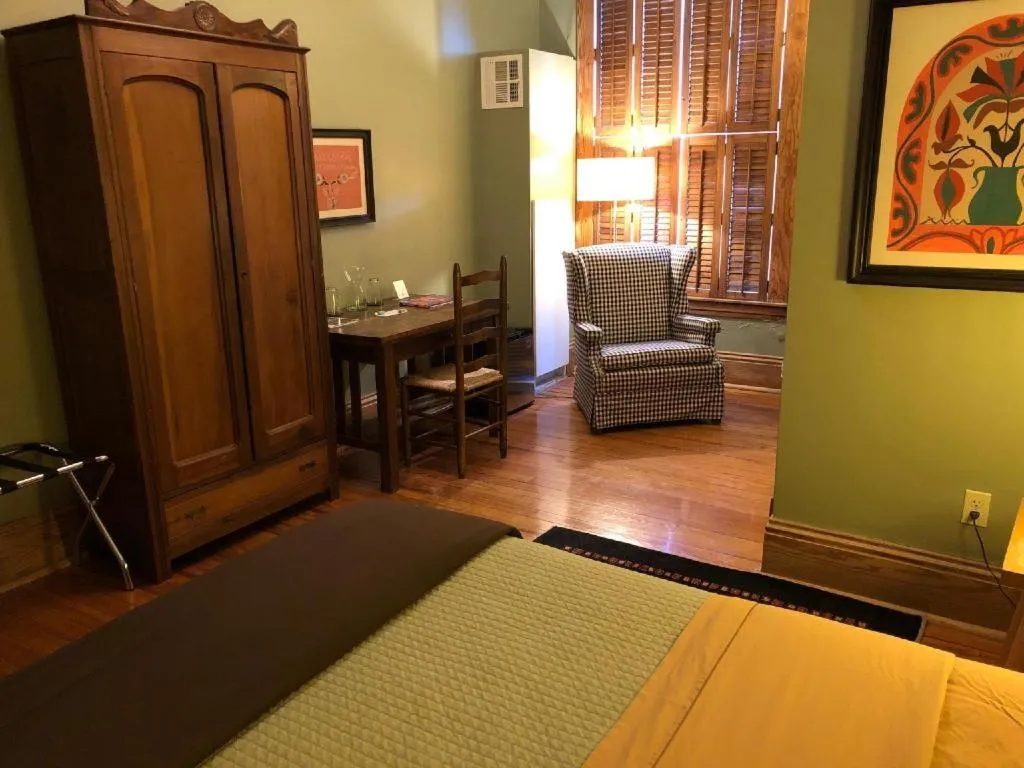 Bed in Hotel Frederick