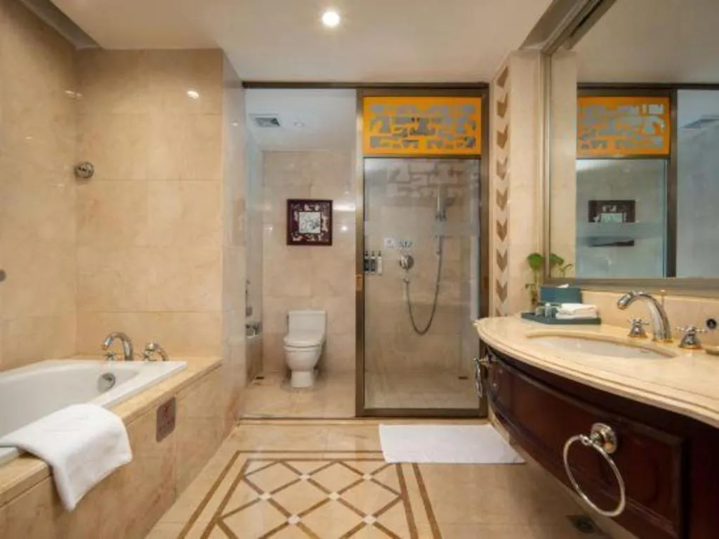 Chutian Guangdong International Hotel