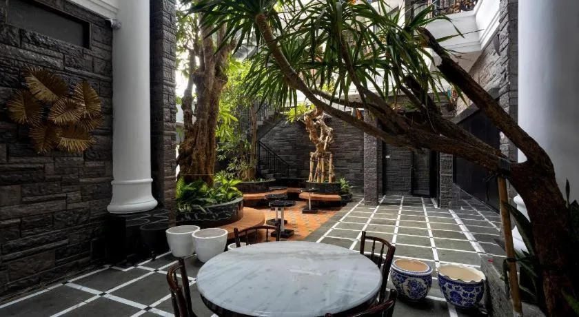 S&F Residence Kemang Jakarta