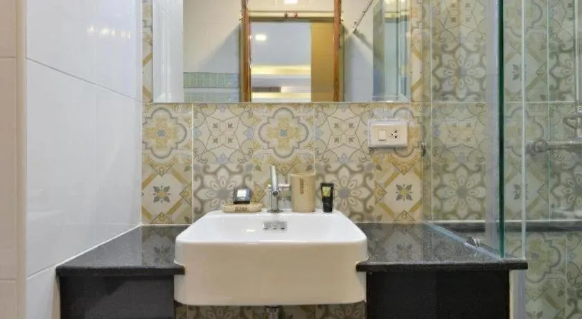 Amphawa Riverfront Hotel