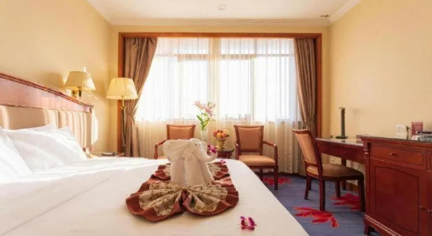 Bed in Quanzhou Hotel