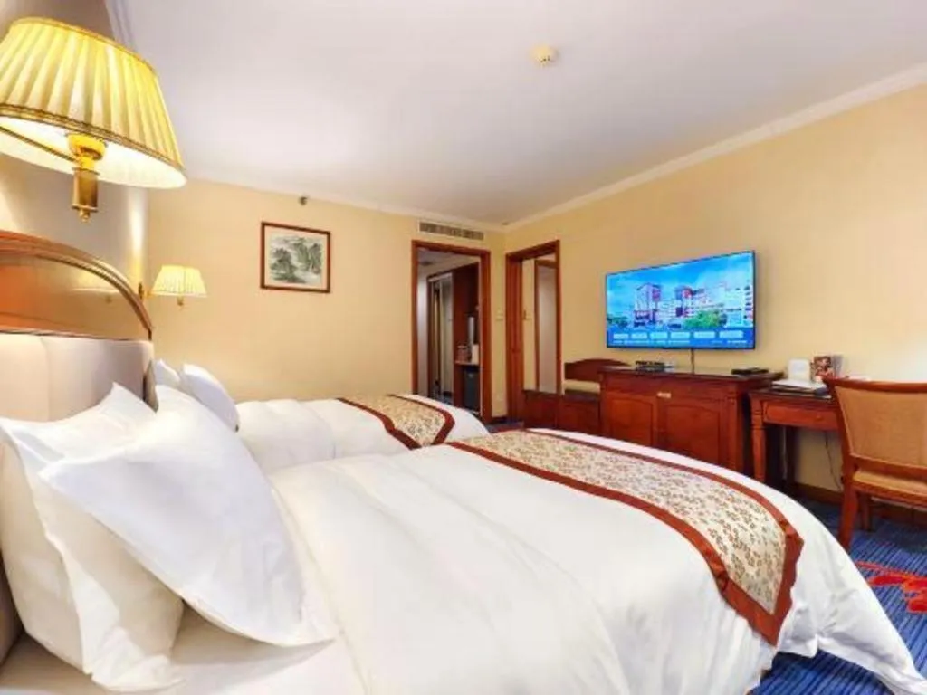 Bed in Quanzhou Hotel