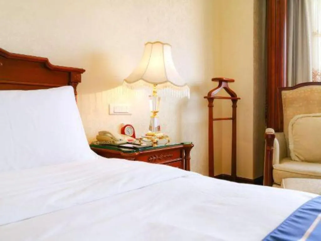 Bed in Quanzhou Hotel