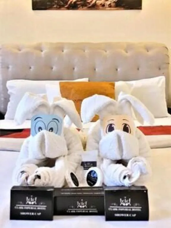 Bed in Clark Imperial Hotel