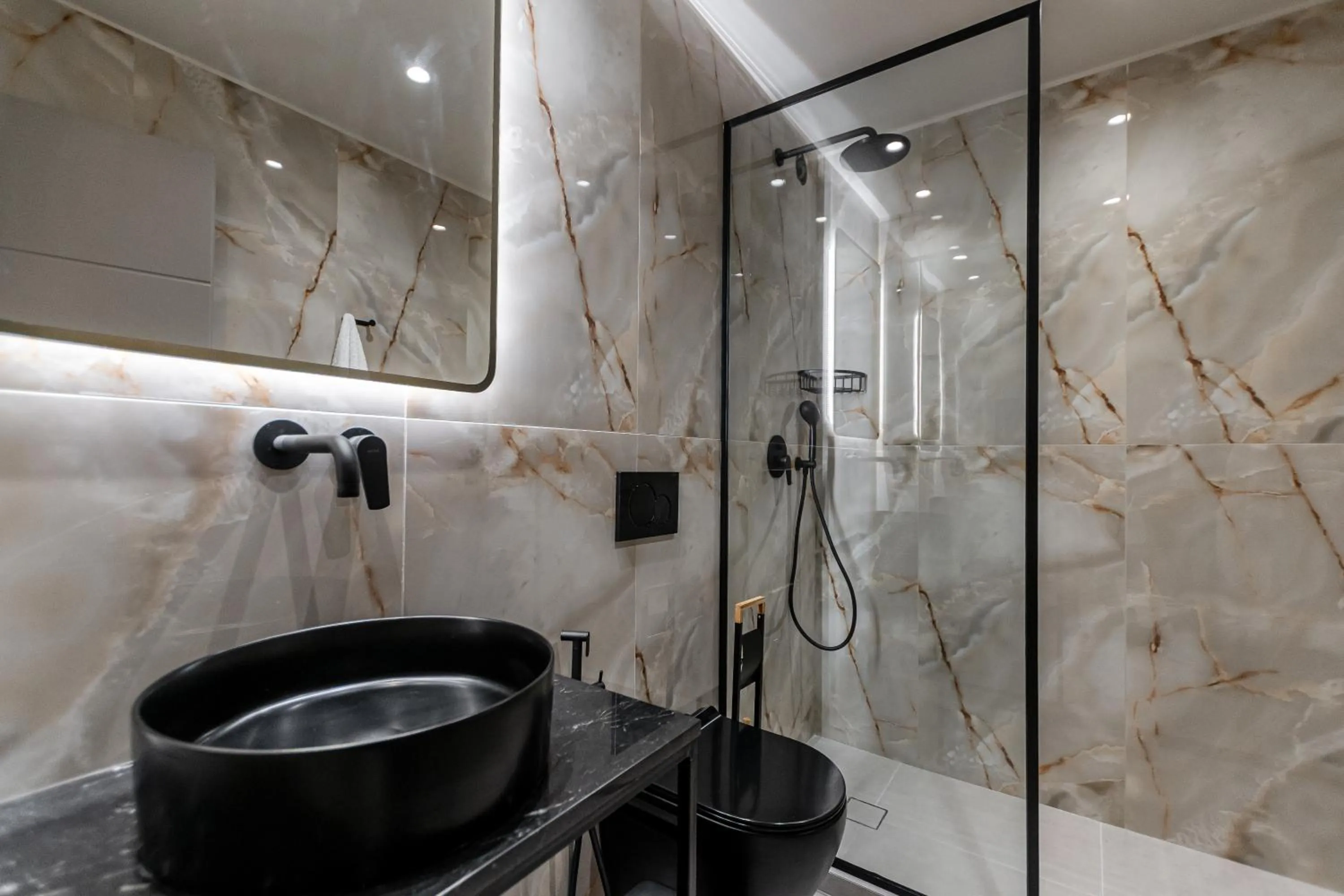Shower in Lithia Exclusive Villas
