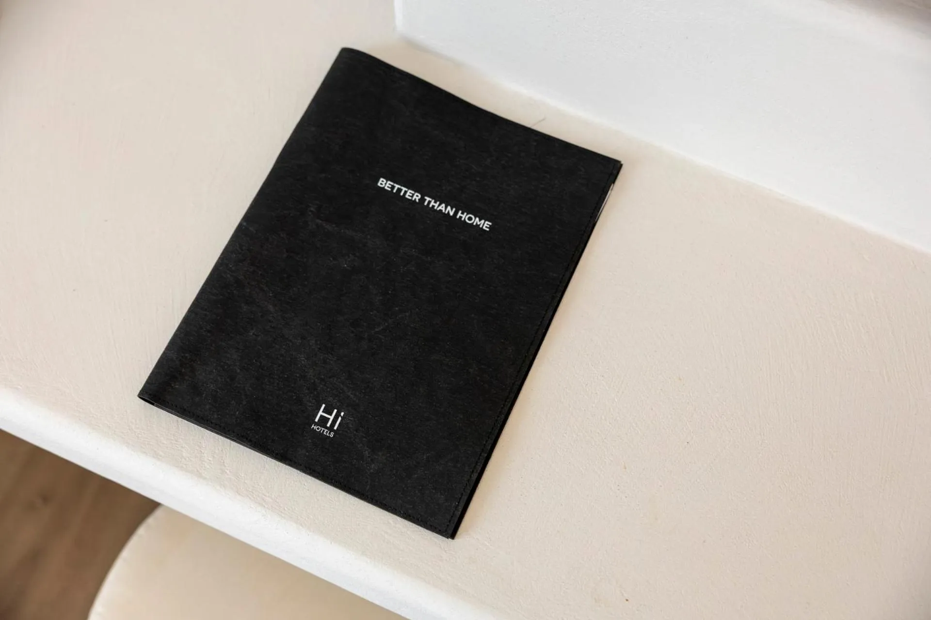 Bedroom in Hi Hotels Sirmione - Lakeview Pool