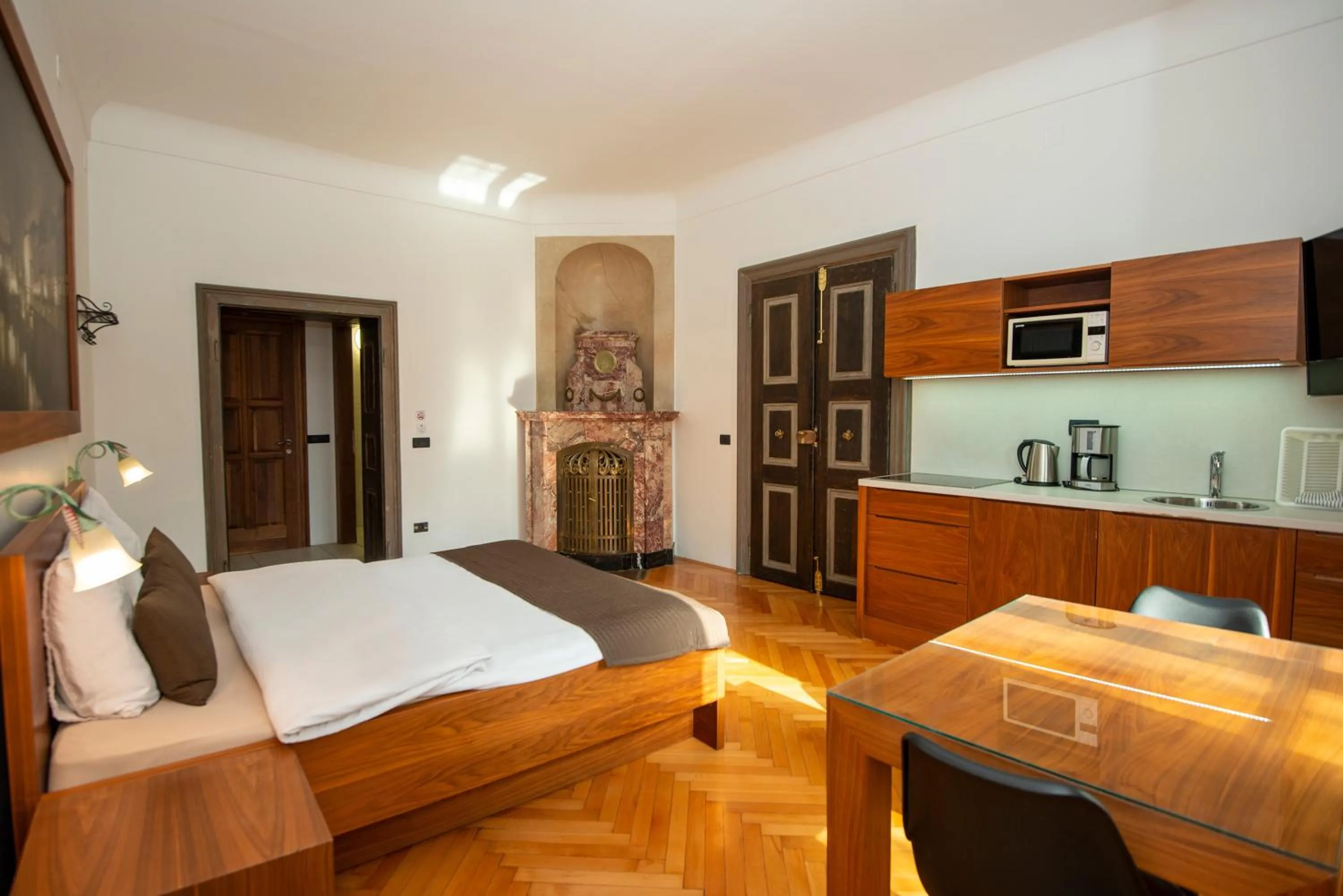 TV and multimedia, Bed in Zois Apartments