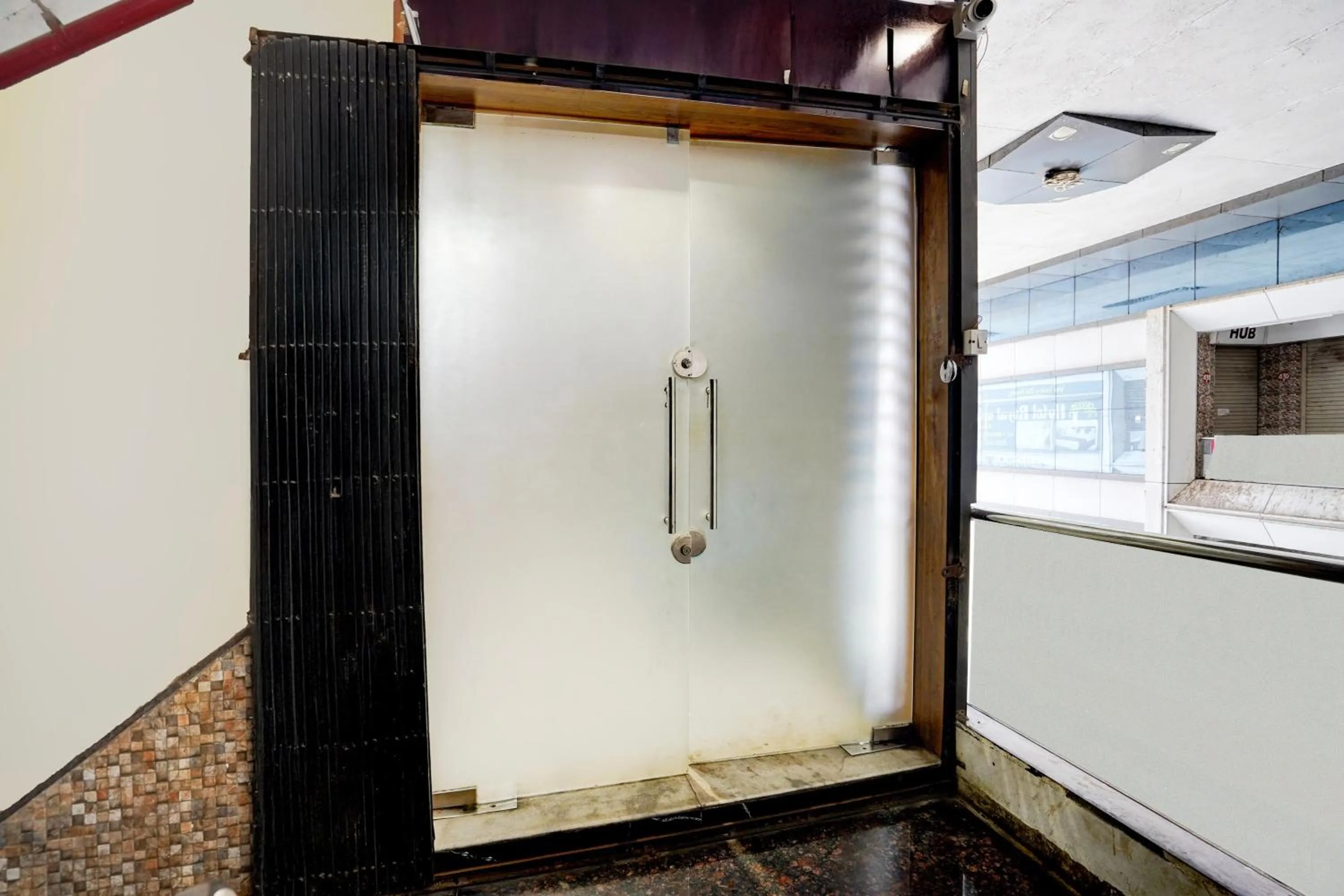 Facade/entrance in Collection O Kosad Railway Station Formerly Hotel Royal Orbits