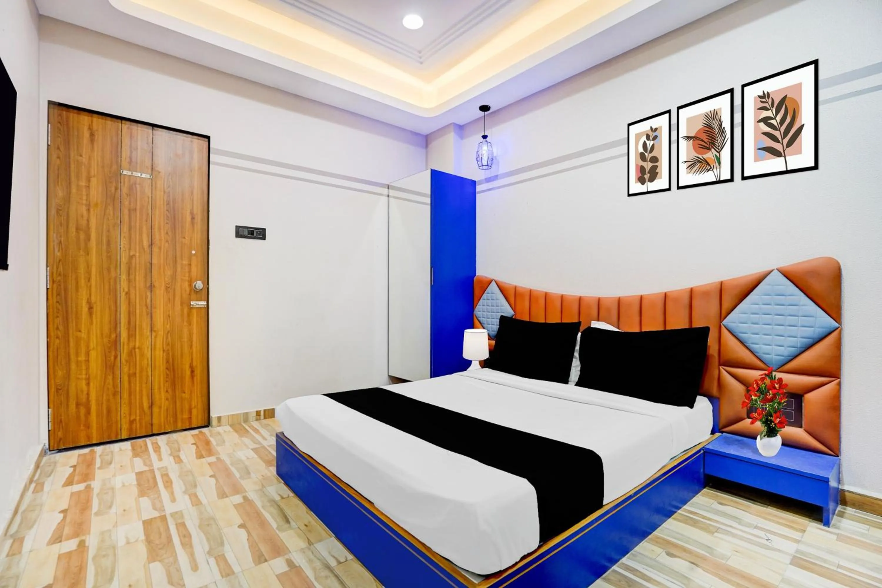 Bedroom, Bed in Collection O Kosad Railway Station Formerly Hotel Royal Orbits