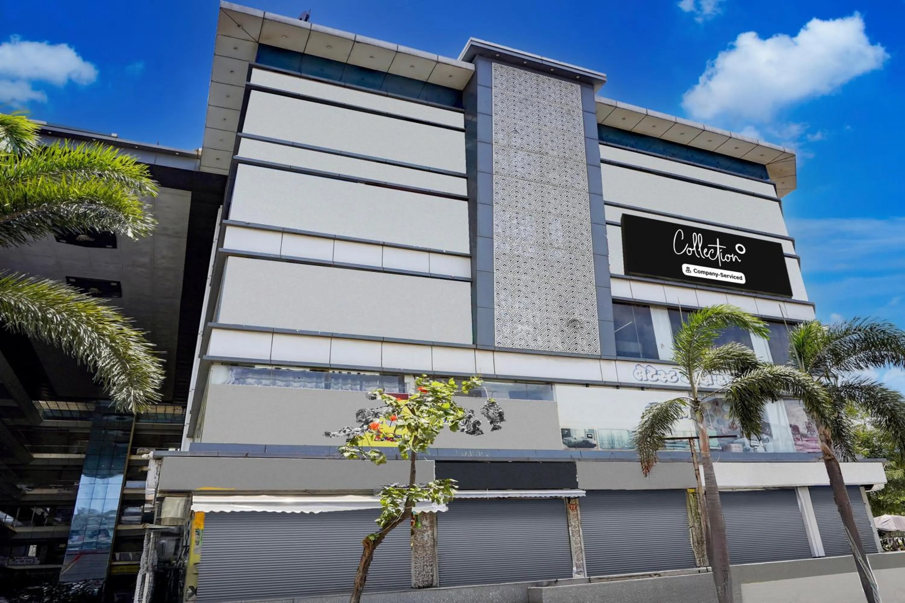 Facade/entrance in Collection O Kosad Railway Station Formerly Hotel Royal Orbits
