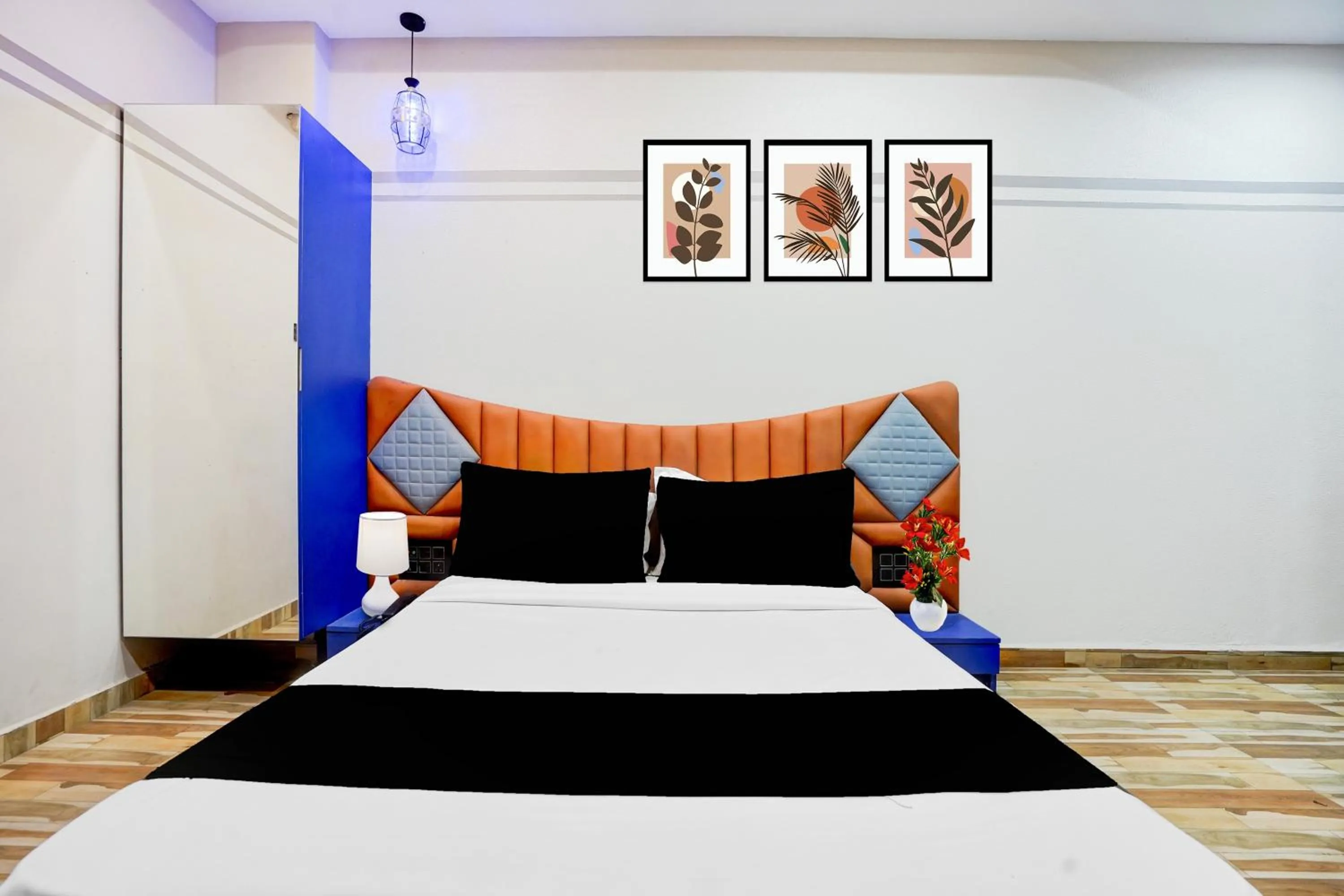 Bedroom, Bed in Collection O Kosad Railway Station Formerly Hotel Royal Orbits