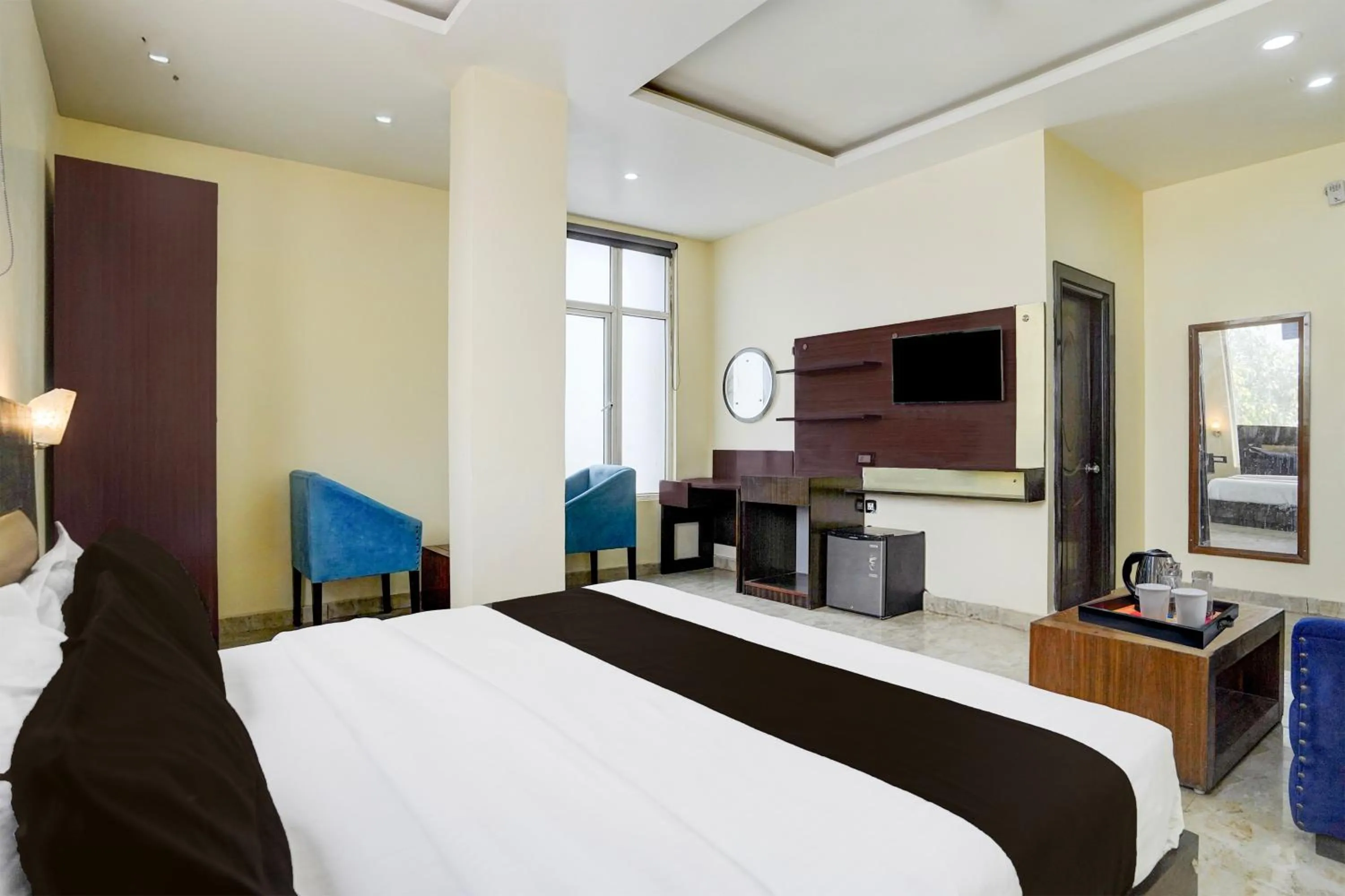 Bedroom, Bed in Super Collection O Railway Station Dehradun Formerly Hotel Narula