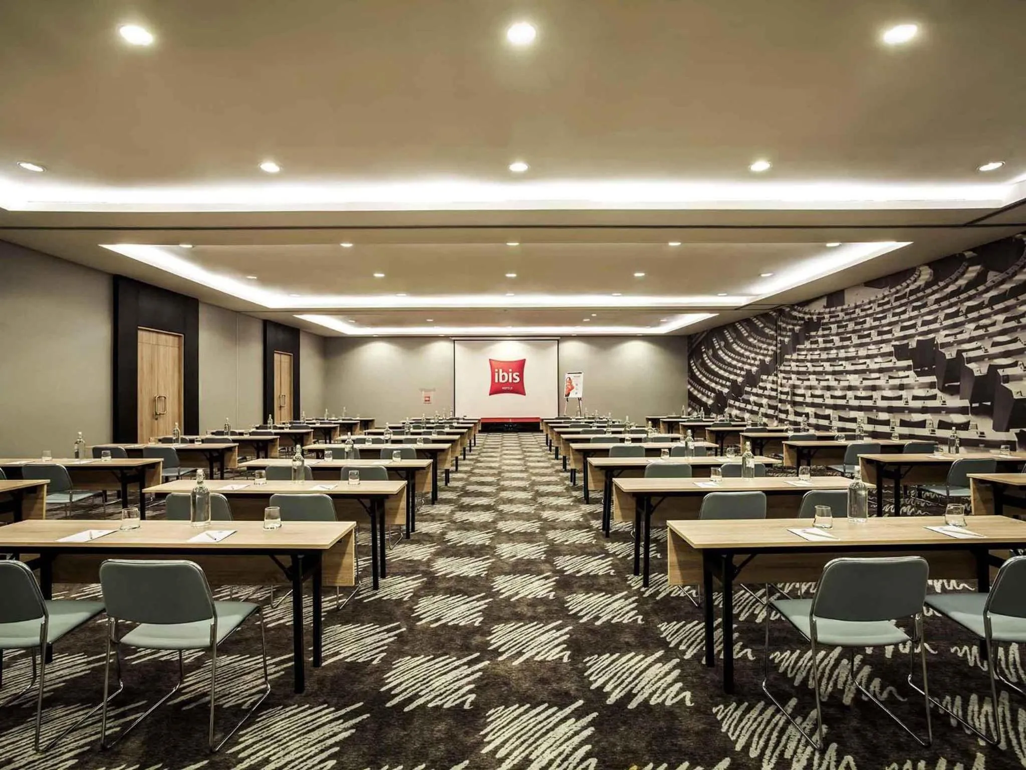 Meeting/conference room in Ibis Jakarta Harmoni