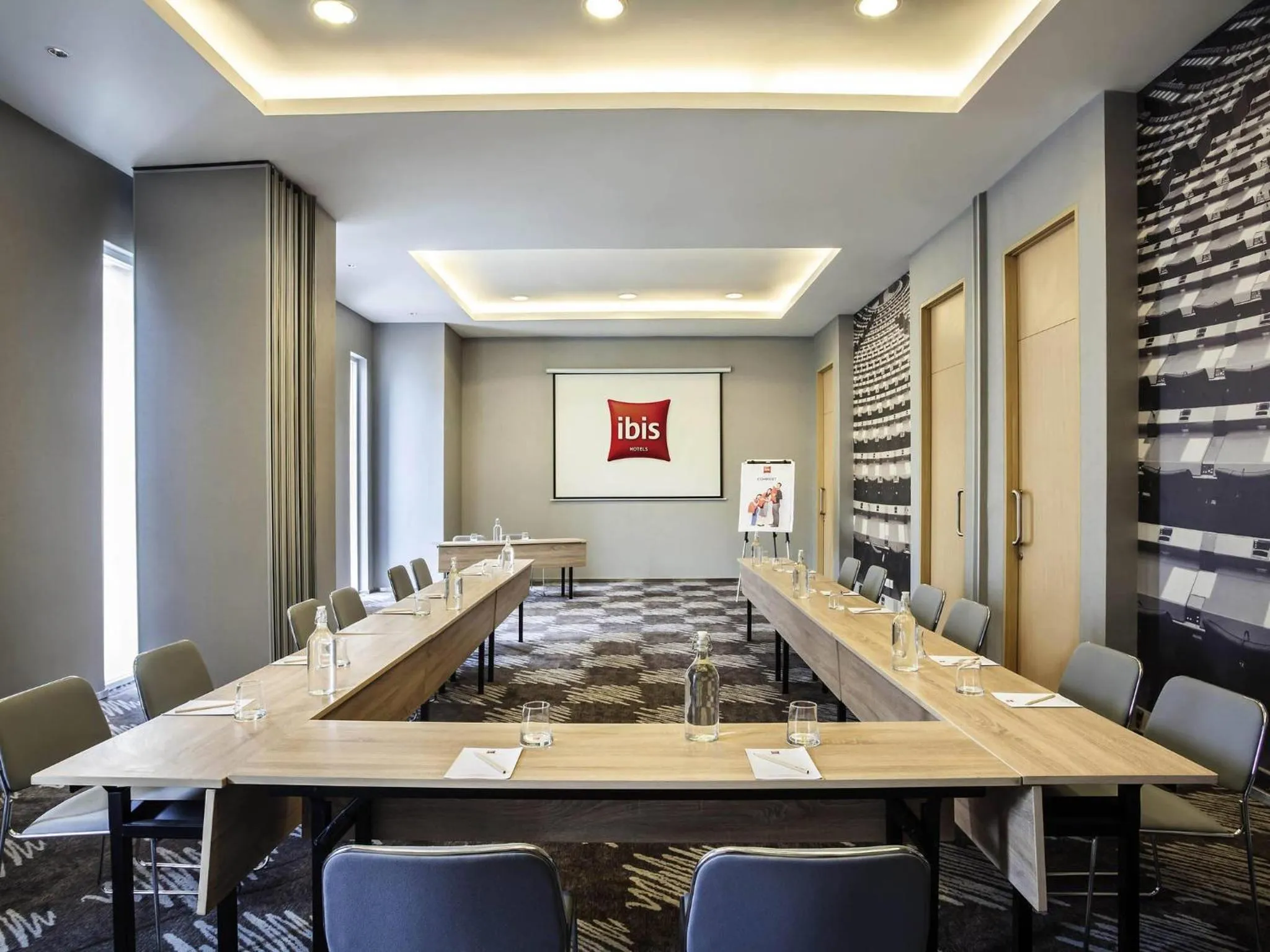 Meeting/conference room in Ibis Jakarta Harmoni