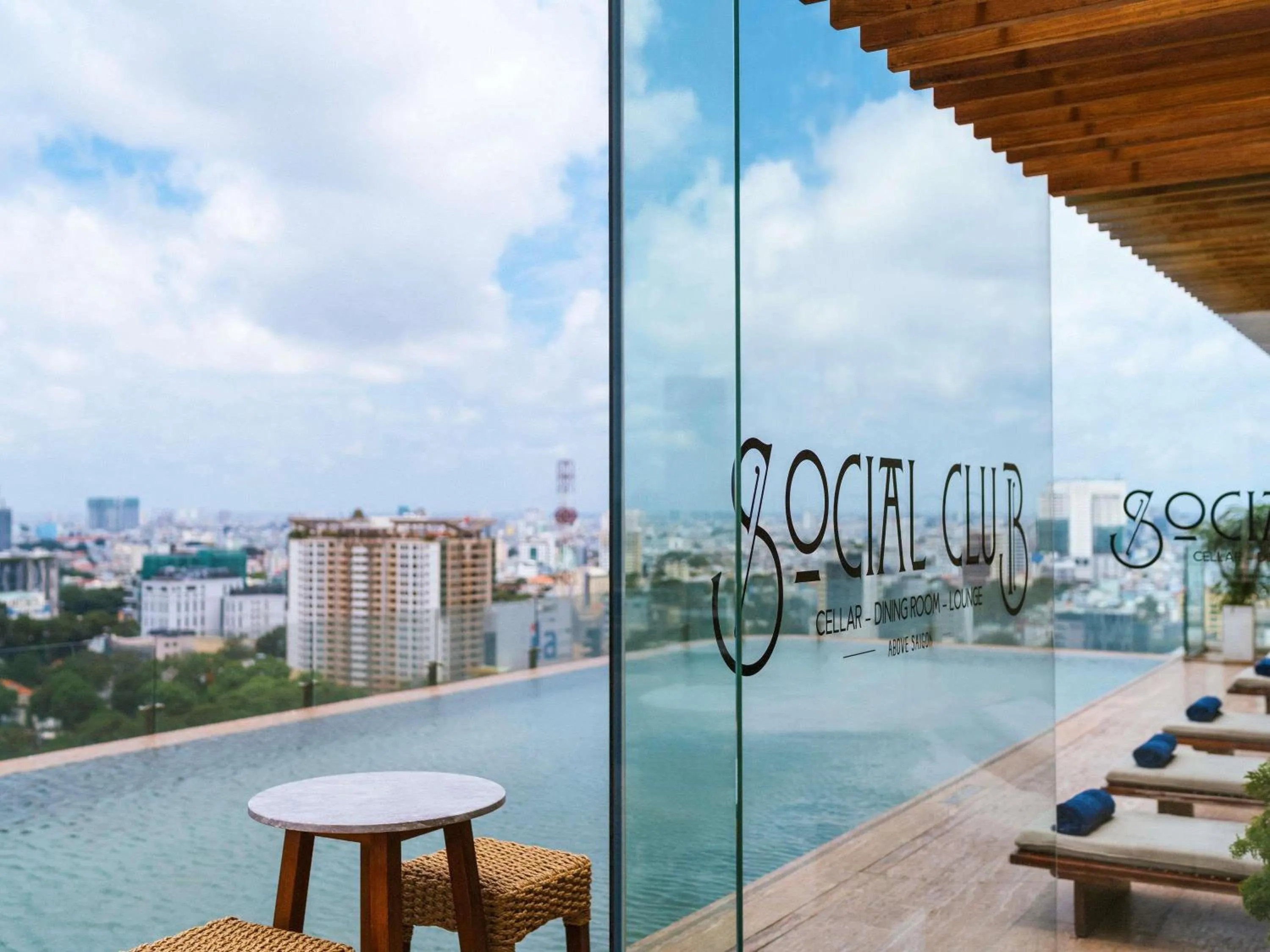 Pool view in Hotel Des Arts Saigon Mgallery Collection