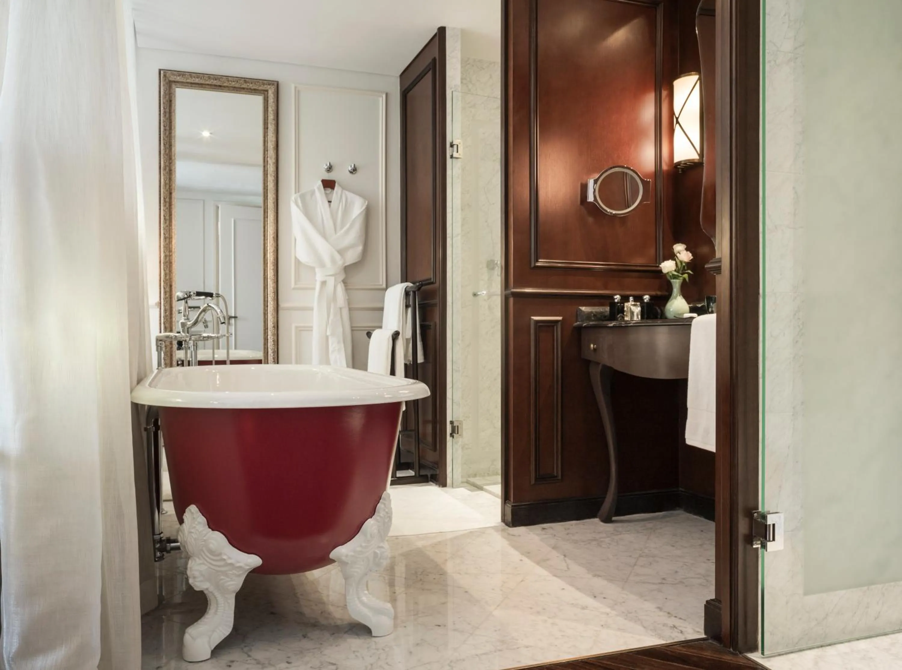 Bathroom in Hotel Des Arts Saigon Mgallery Collection