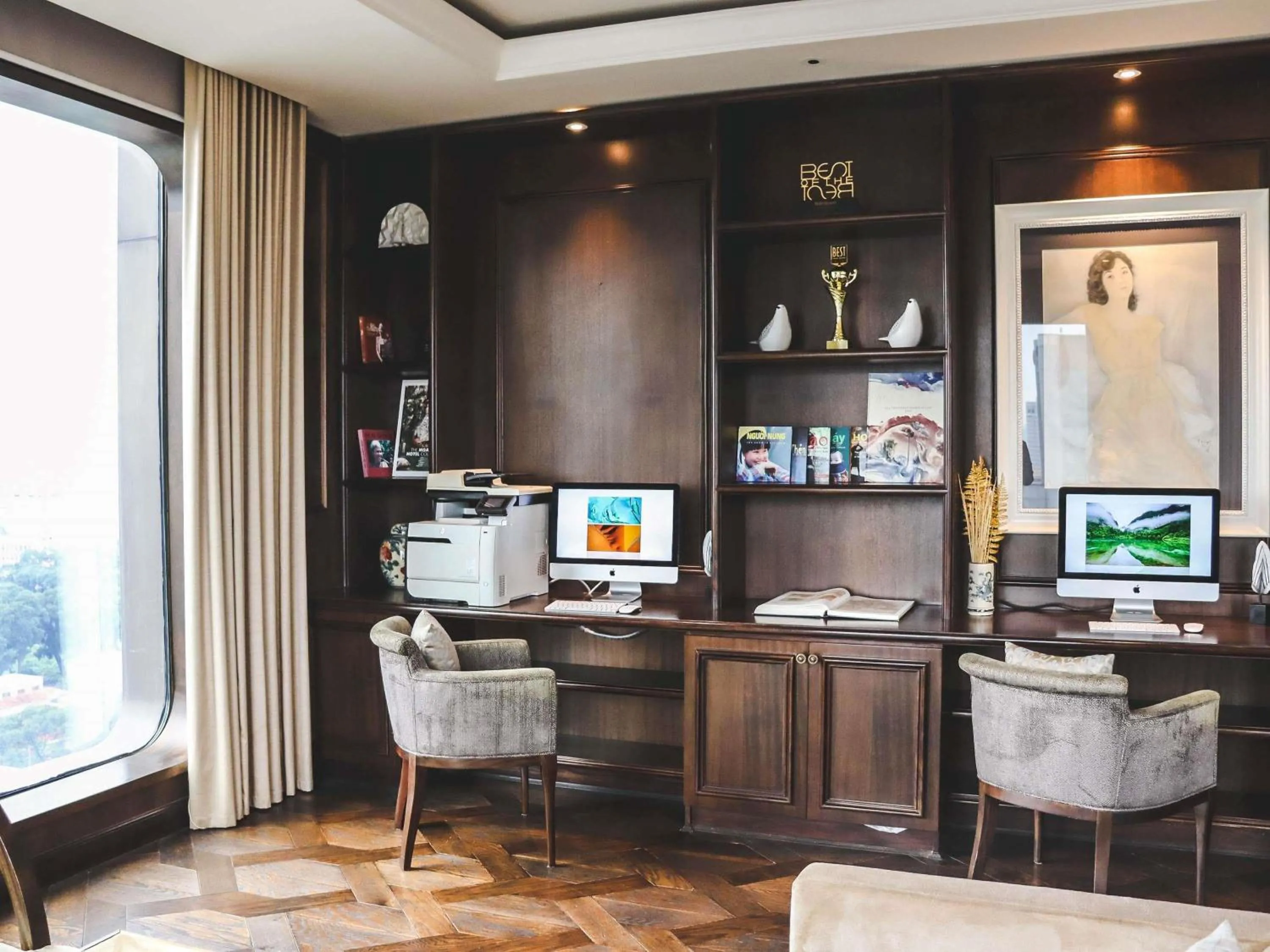 Meeting/conference room in Hotel Des Arts Saigon Mgallery Collection