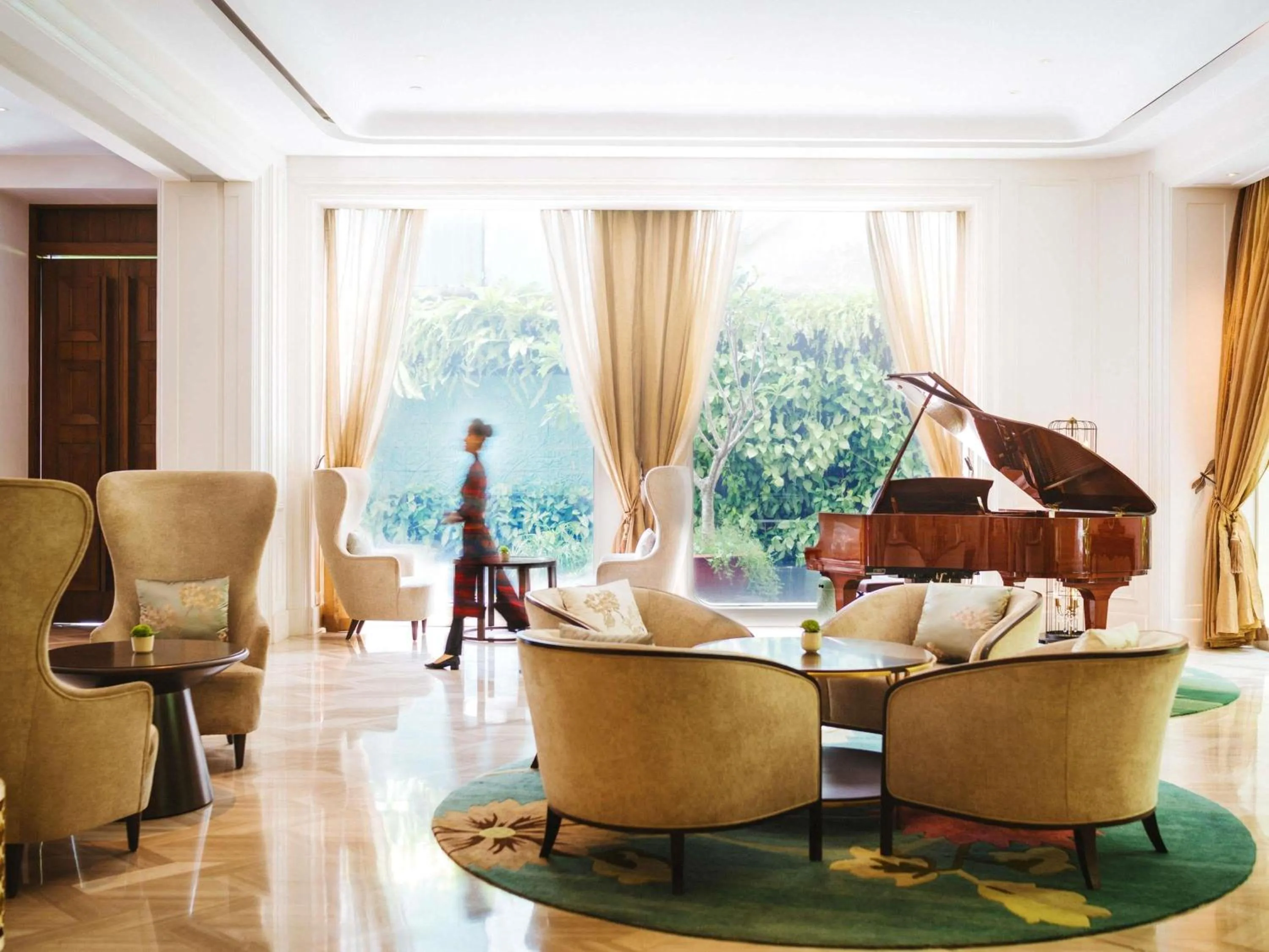 Restaurant/places to eat in Hotel Des Arts Saigon Mgallery Collection