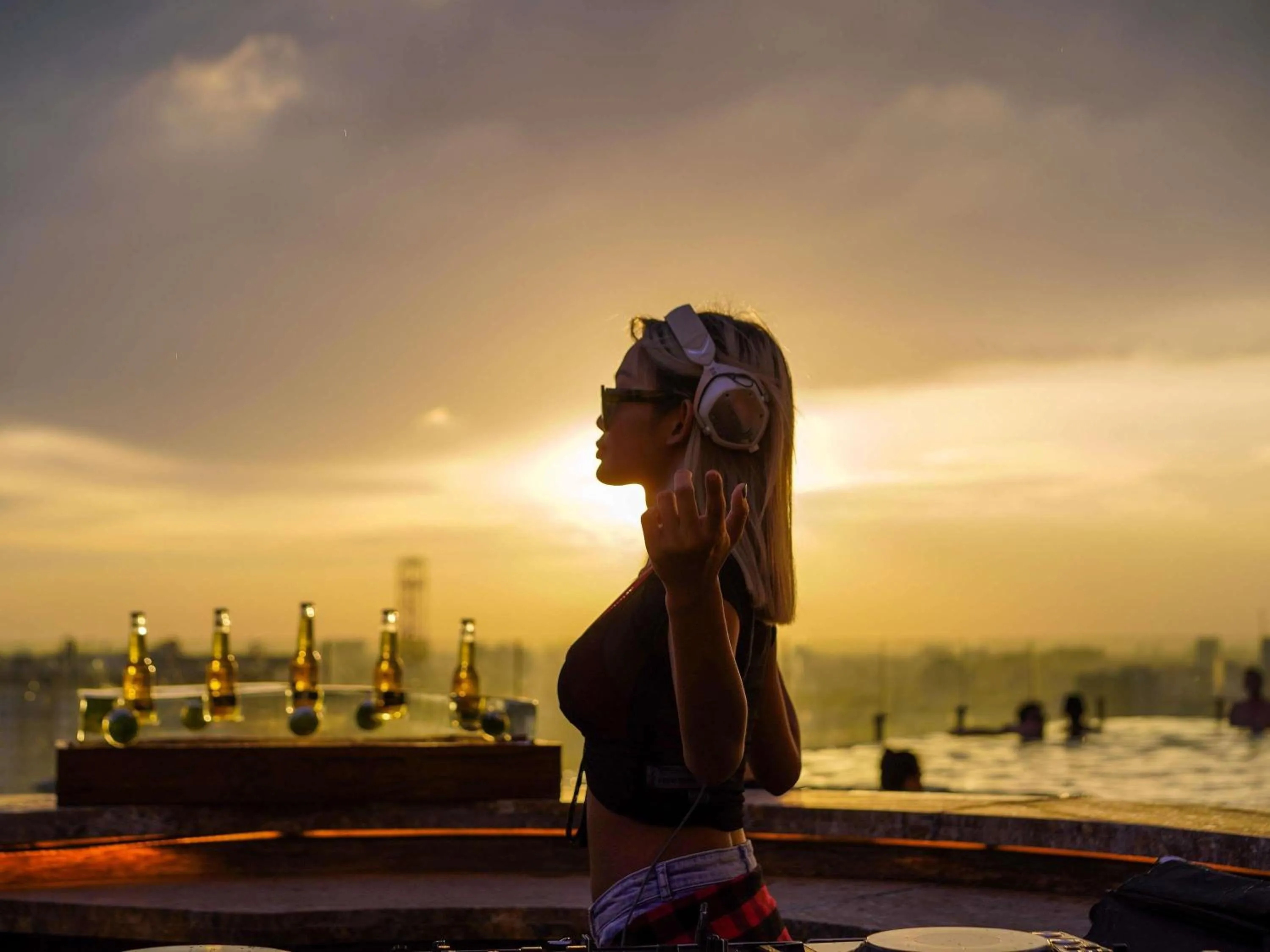 Lounge or bar in Hotel Des Arts Saigon Mgallery Collection