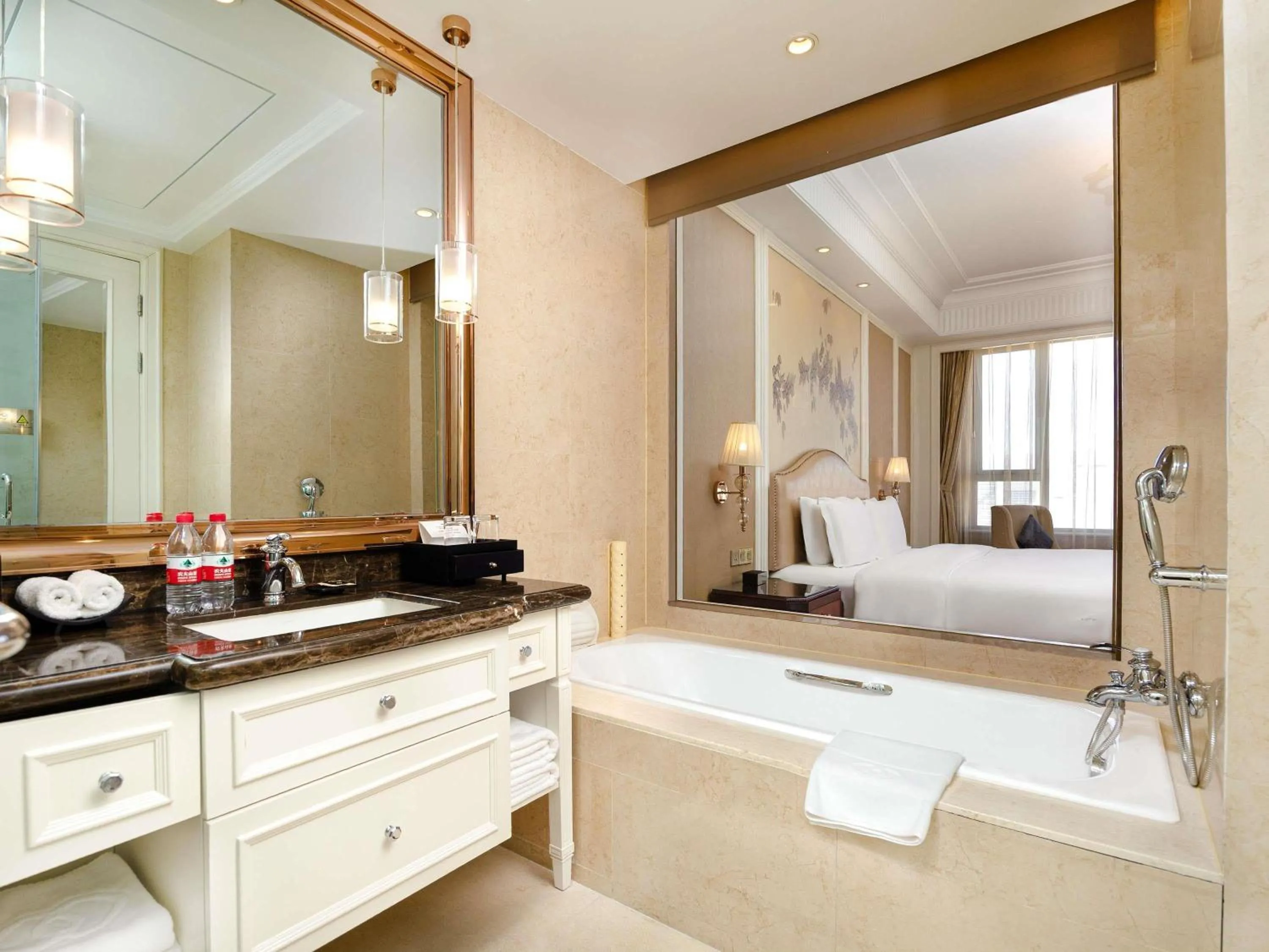 Bedroom in Sofitel Xining