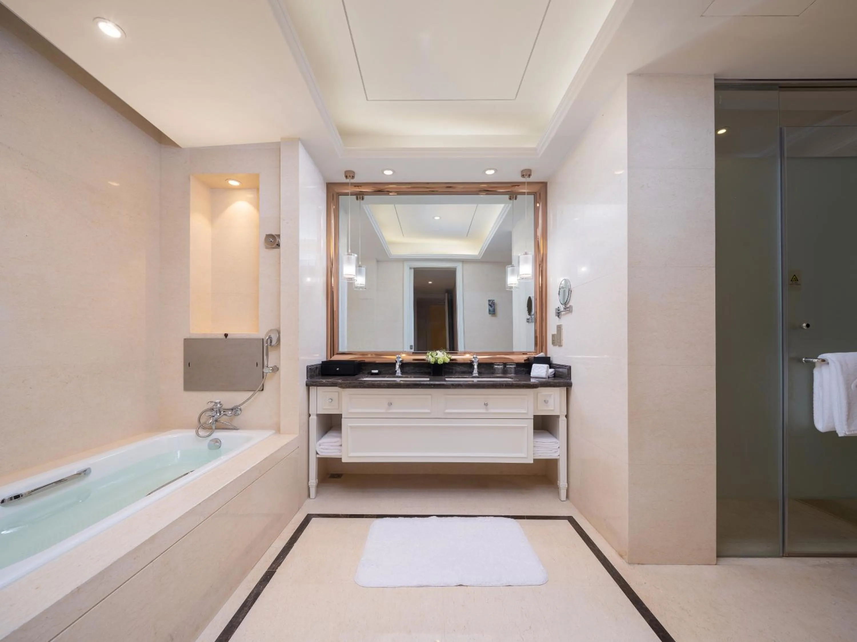 Bathroom in Sofitel Xining