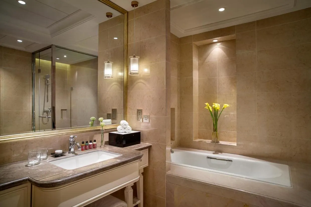 Bathroom in Sofitel Xining