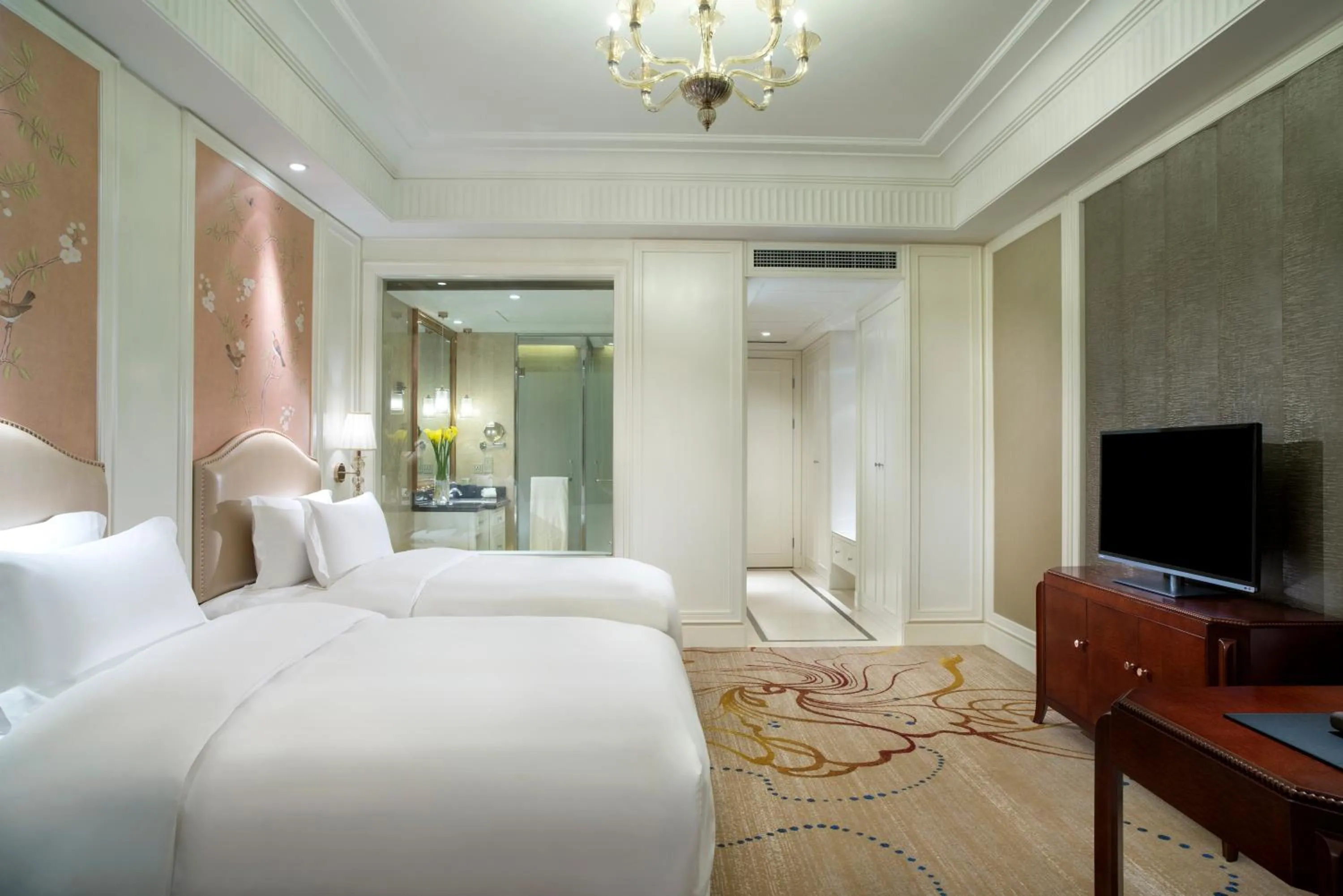 Bed in Sofitel Xining