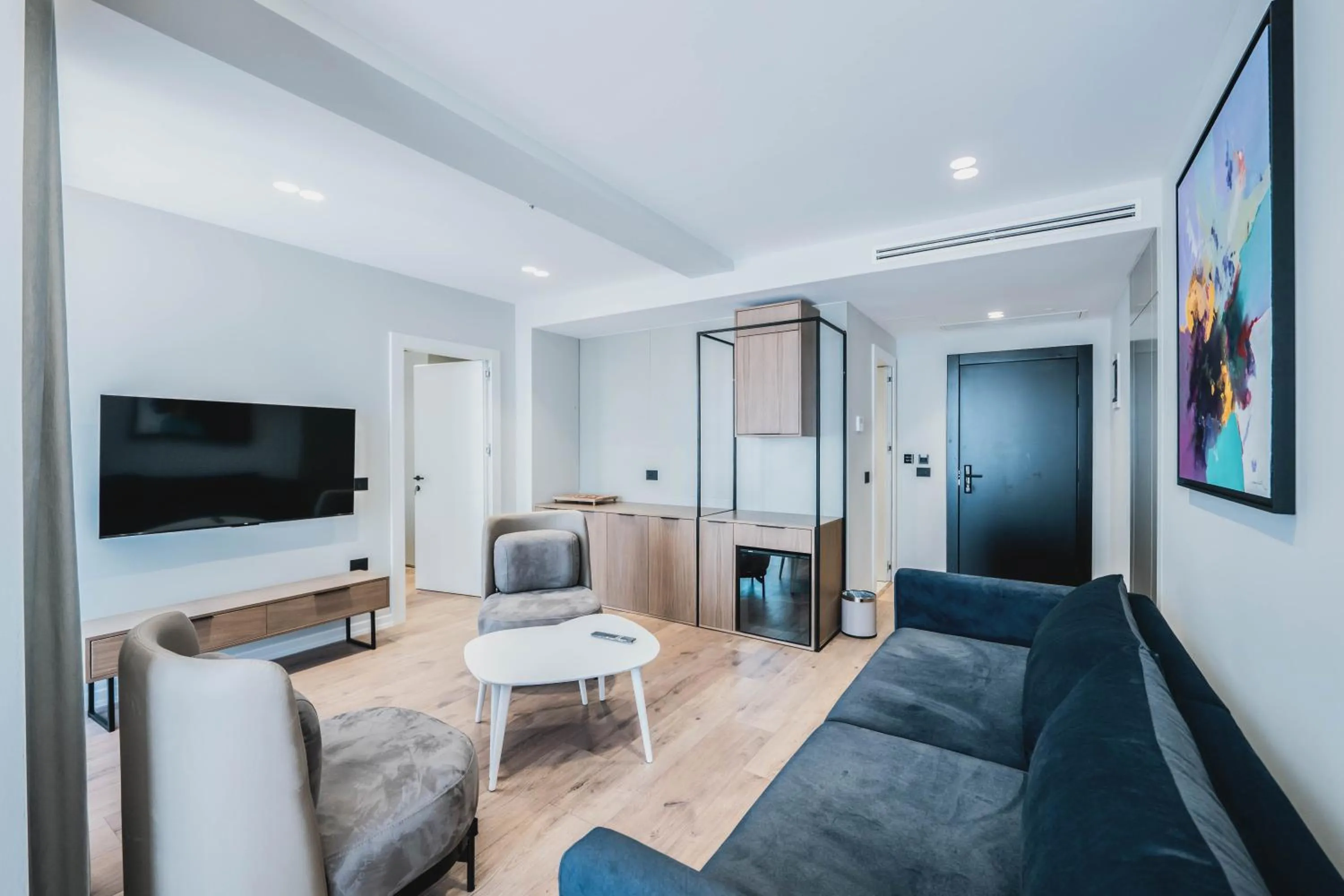 TV and multimedia in Boe Luxury Hotel