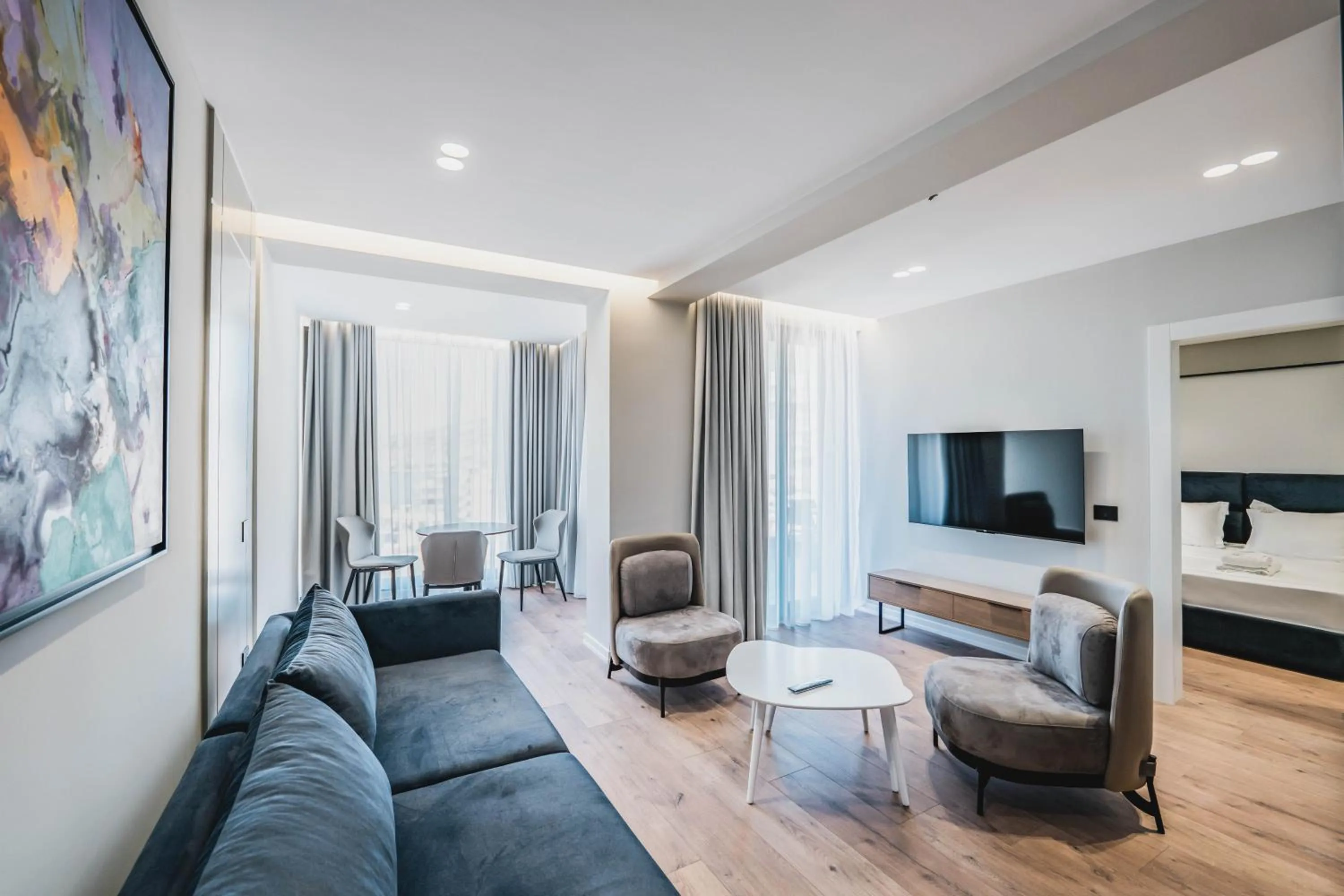 TV and multimedia in Boe Luxury Hotel