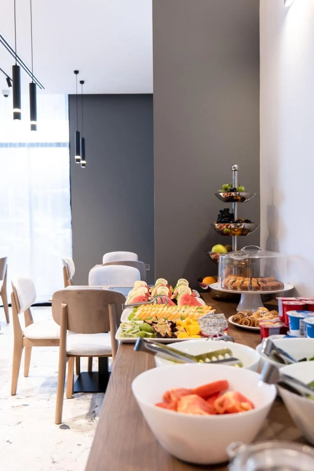 Food and drinks in Boe Luxury Hotel