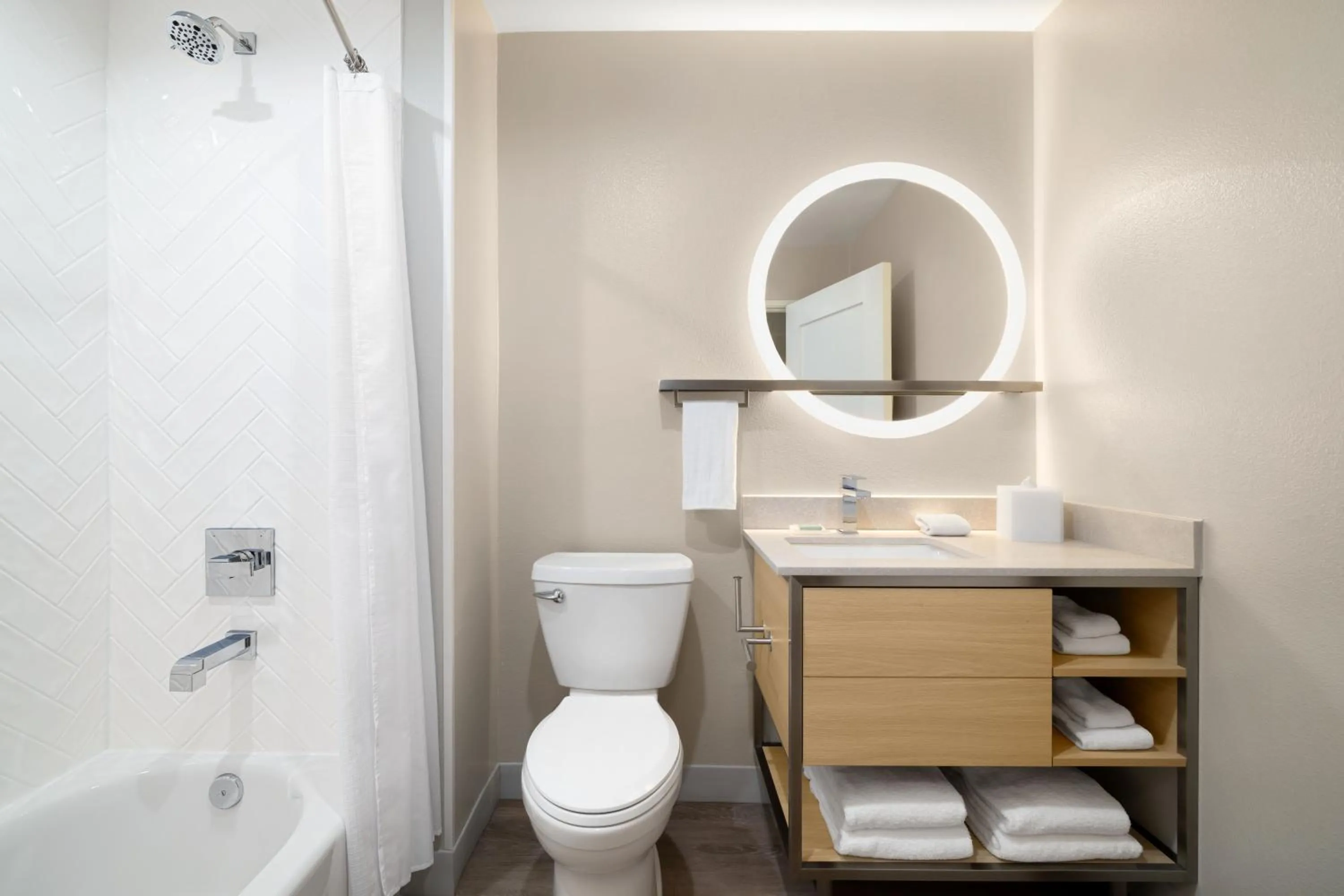 Bathroom in TownePlace Suites by Marriott Humble Intercontinental Airport