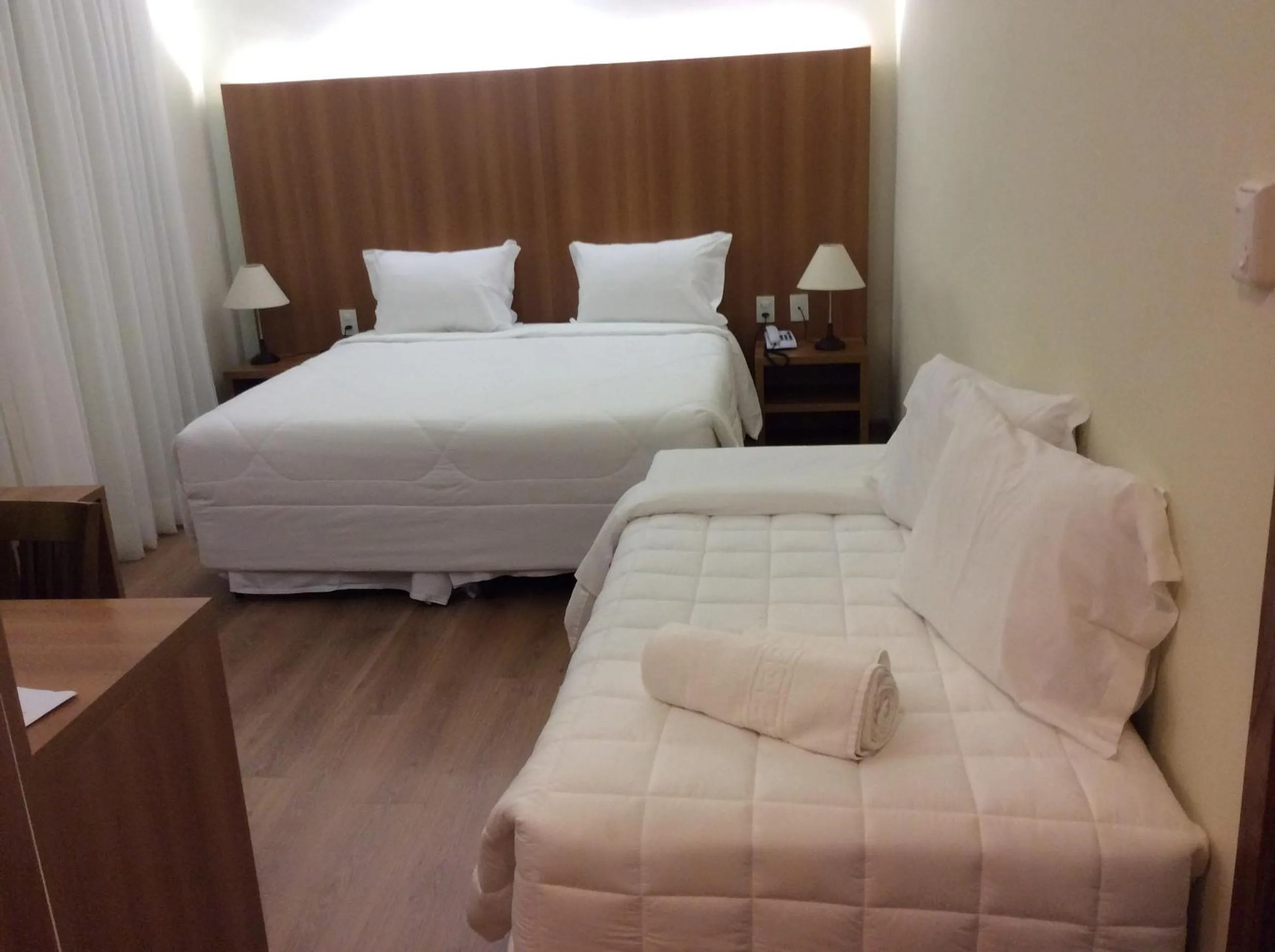 Photo of the whole room, Bed in Mirante Flat