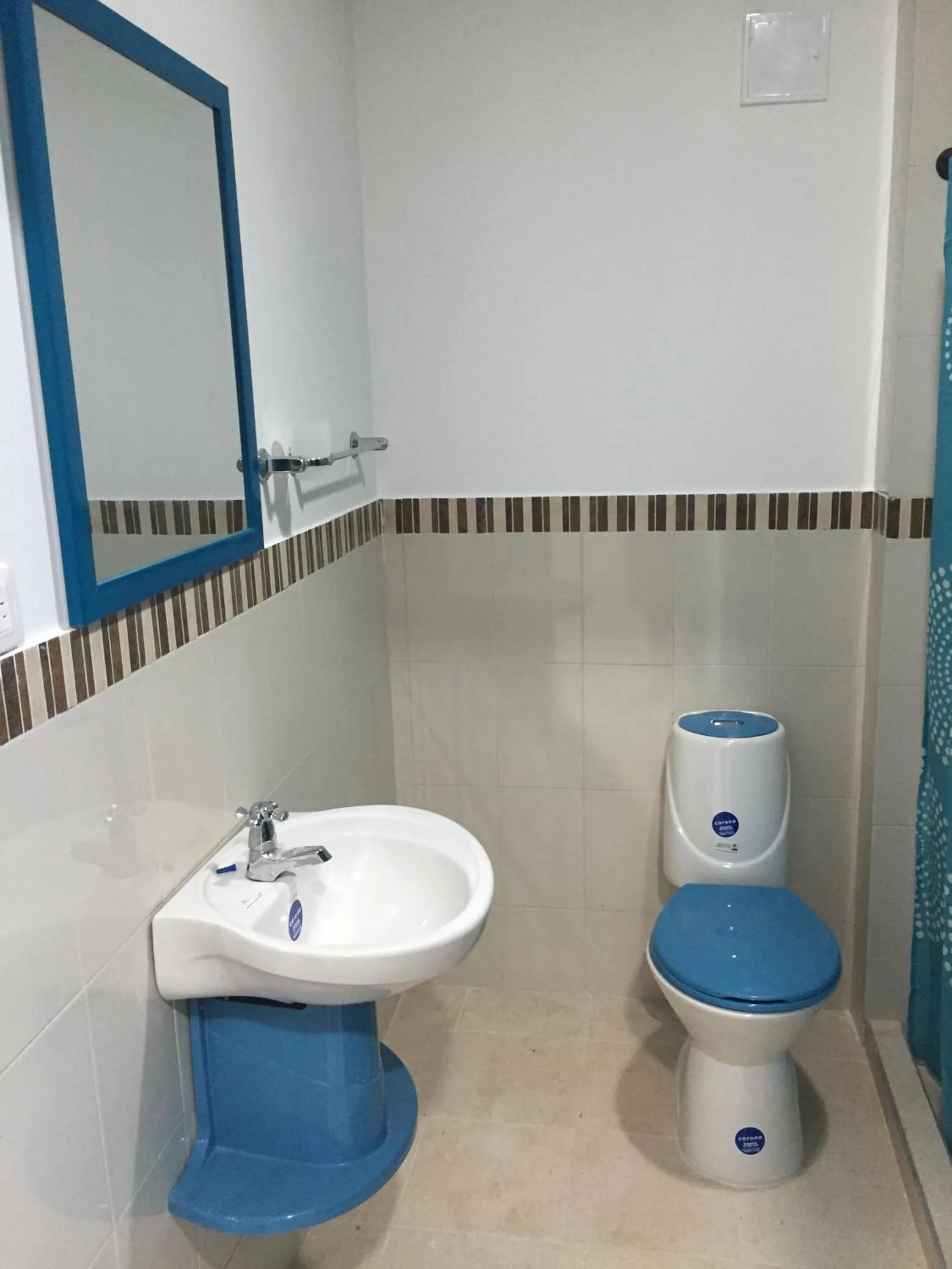 Bathroom in Hostal Central Beach