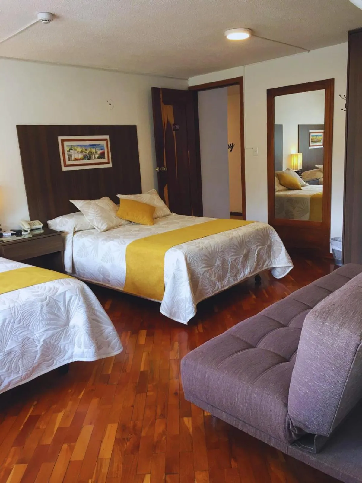 Bed in Casa Hidalgo Ecuador