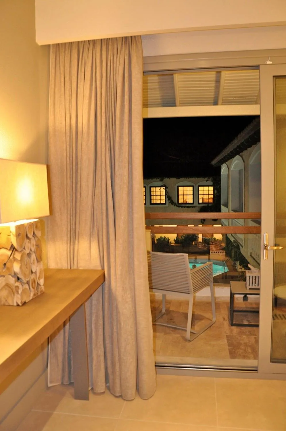 Balcony/Terrace in Ino Hotel & Suites