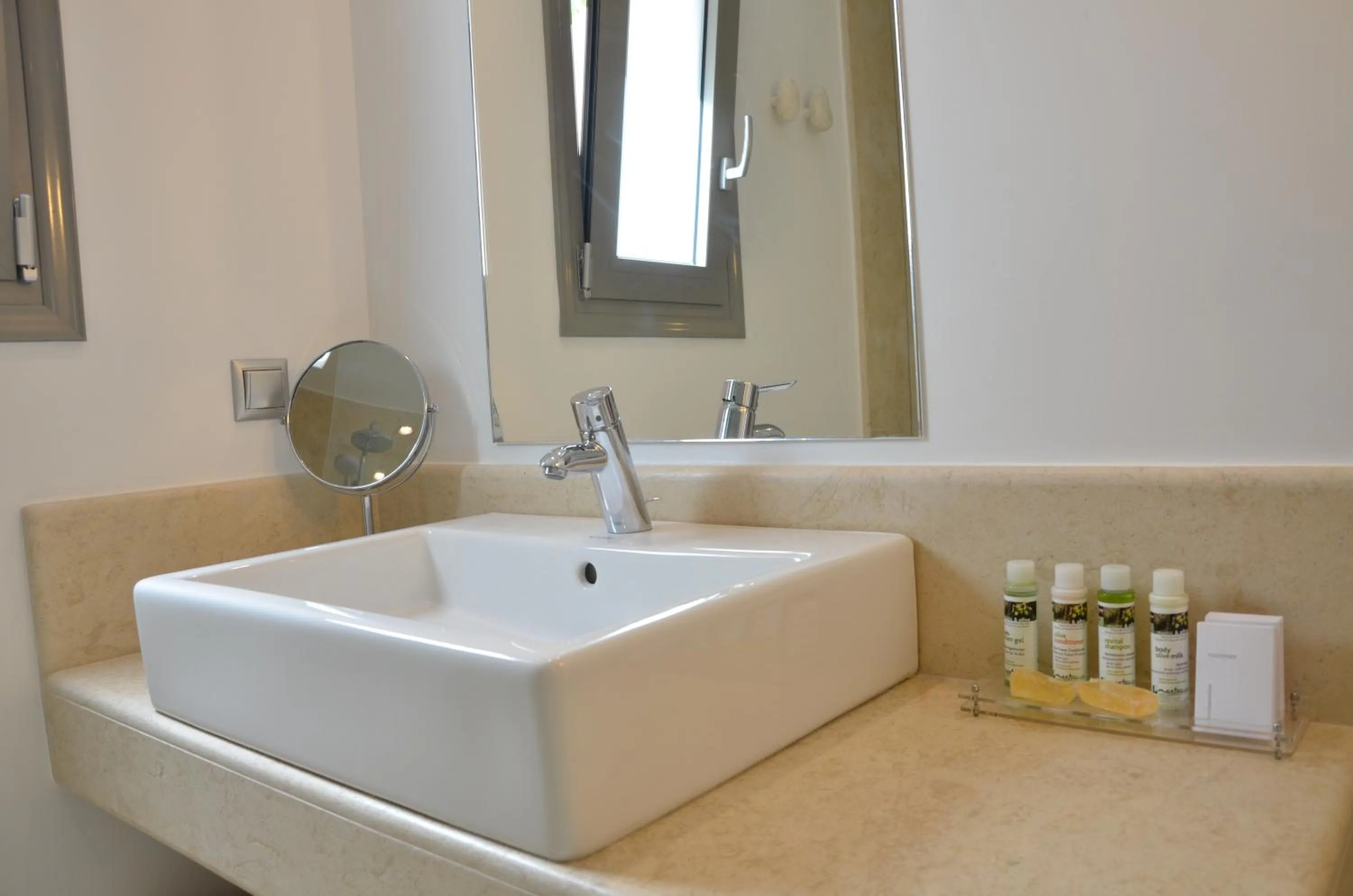 Bathroom in Ino Hotel & Suites