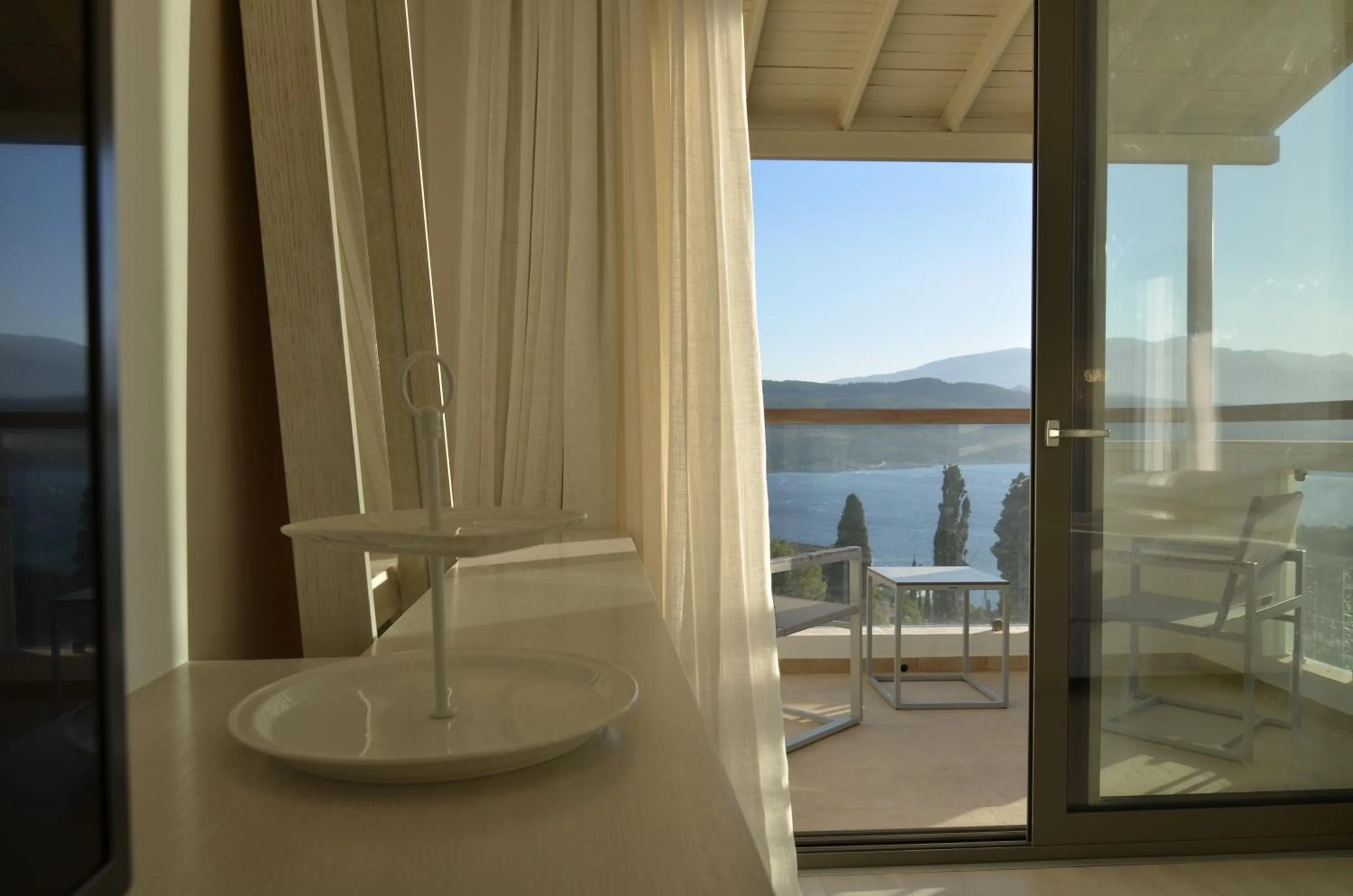 Day in Ino Hotel & Suites