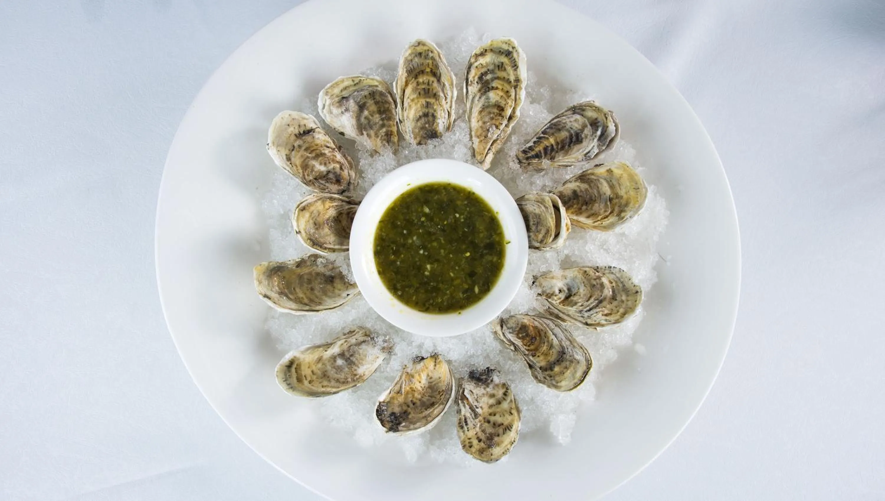 Food and drinks in Almond Hotel Bassac River