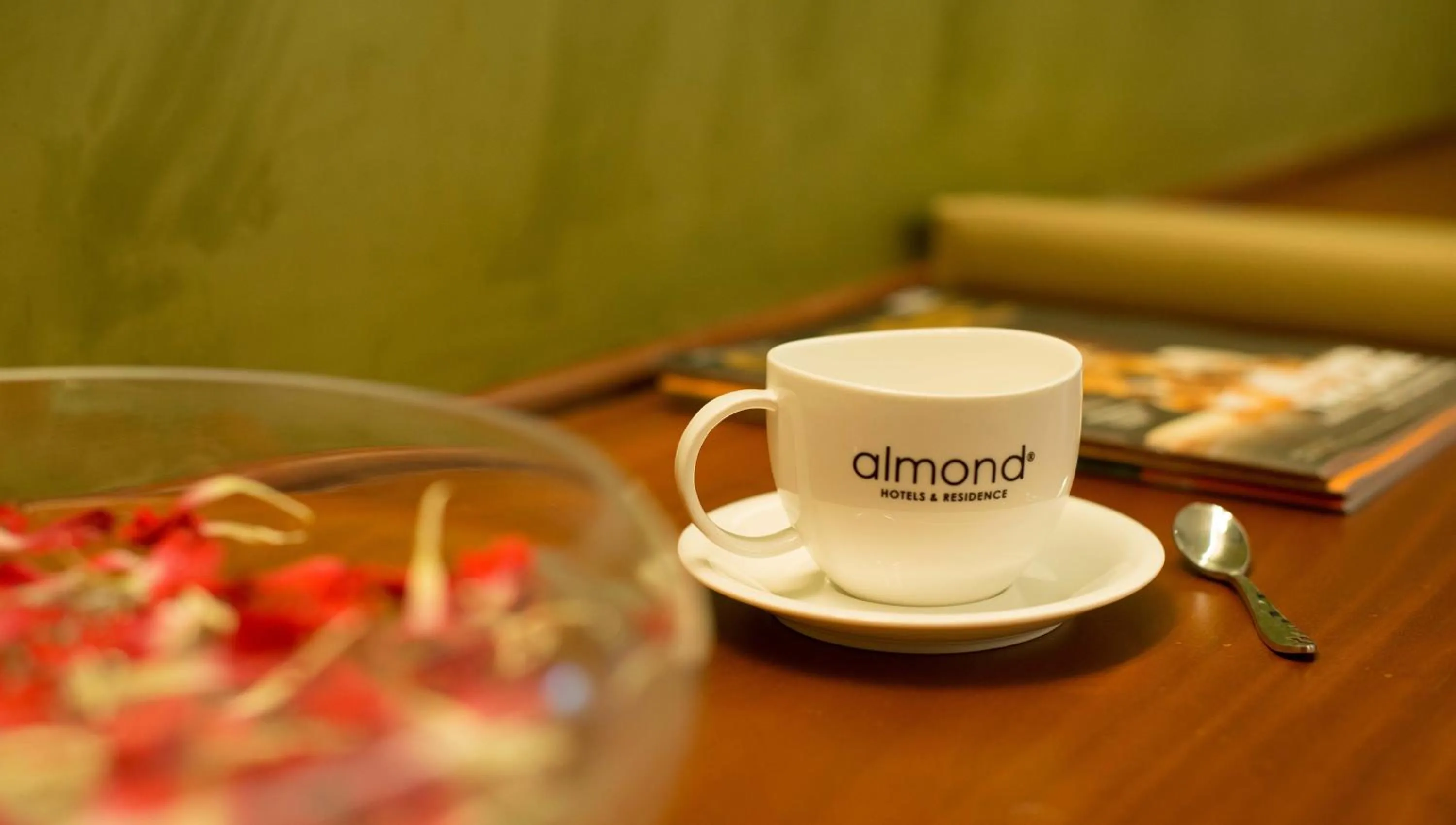 Coffee/tea facilities in Almond Hotel Bassac River