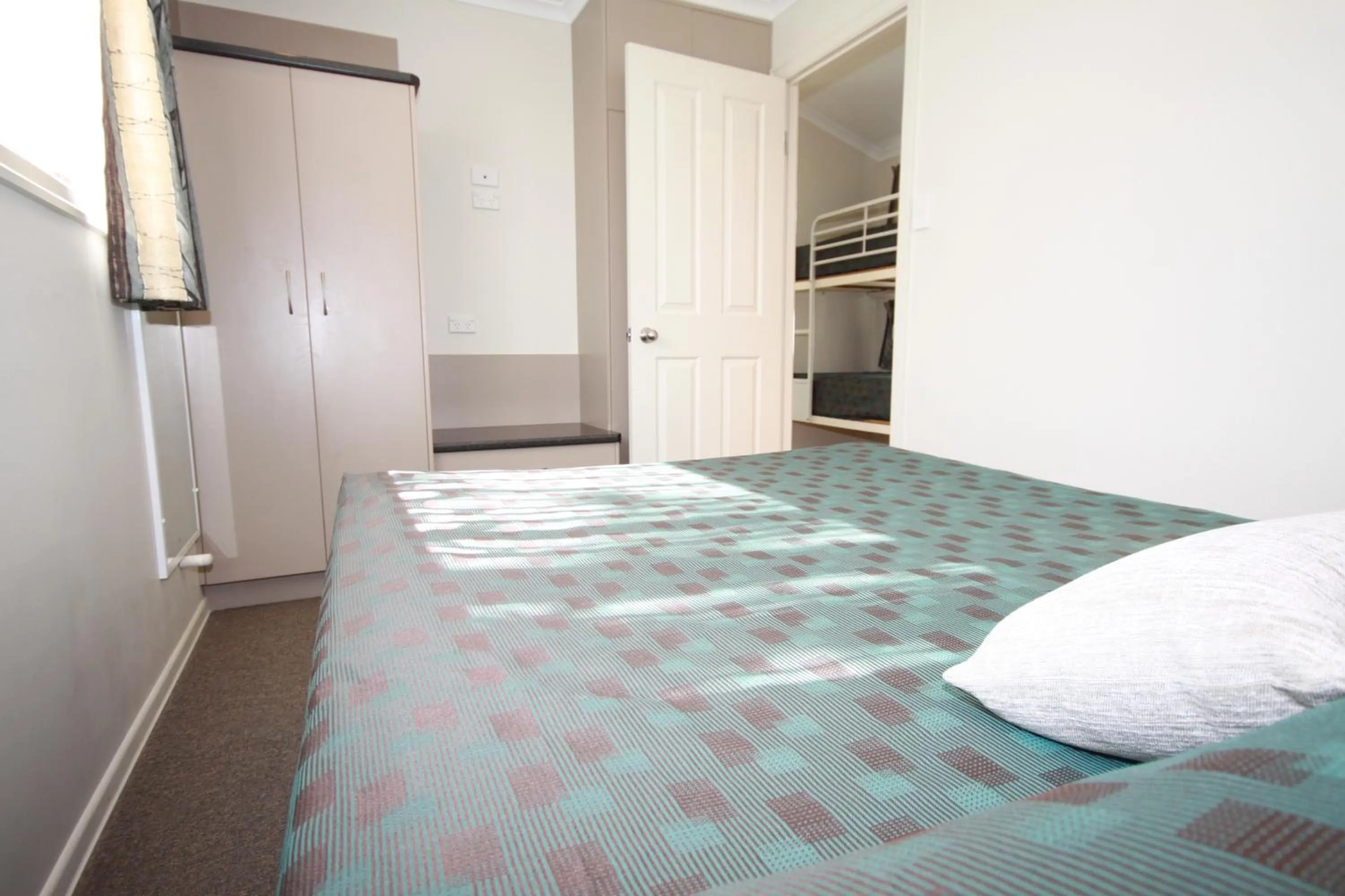 Bedroom, Bed in Brisbane Gateway Resort