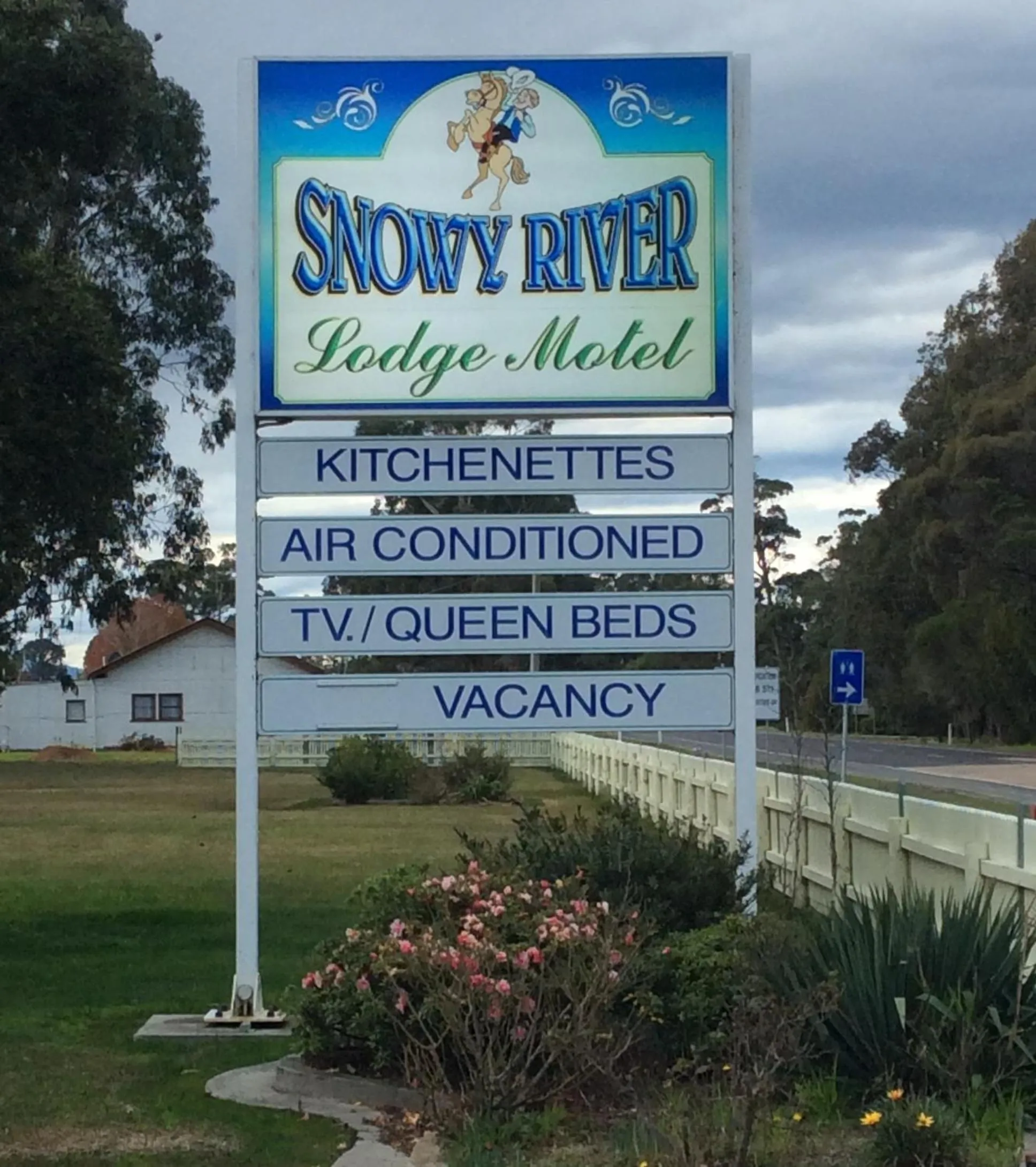 Property logo or sign in Snowy River Lodge Motel