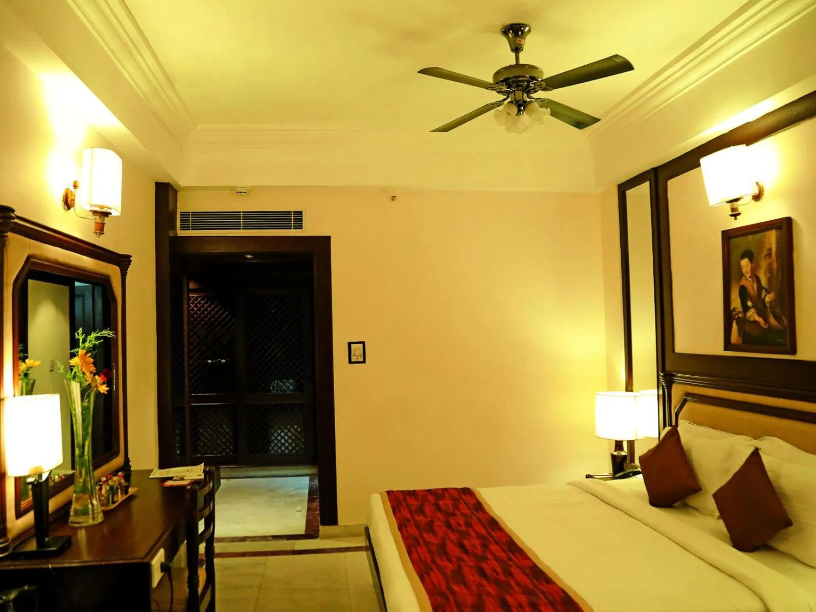 Bed in Anandha Inn Convention Centre and Suites