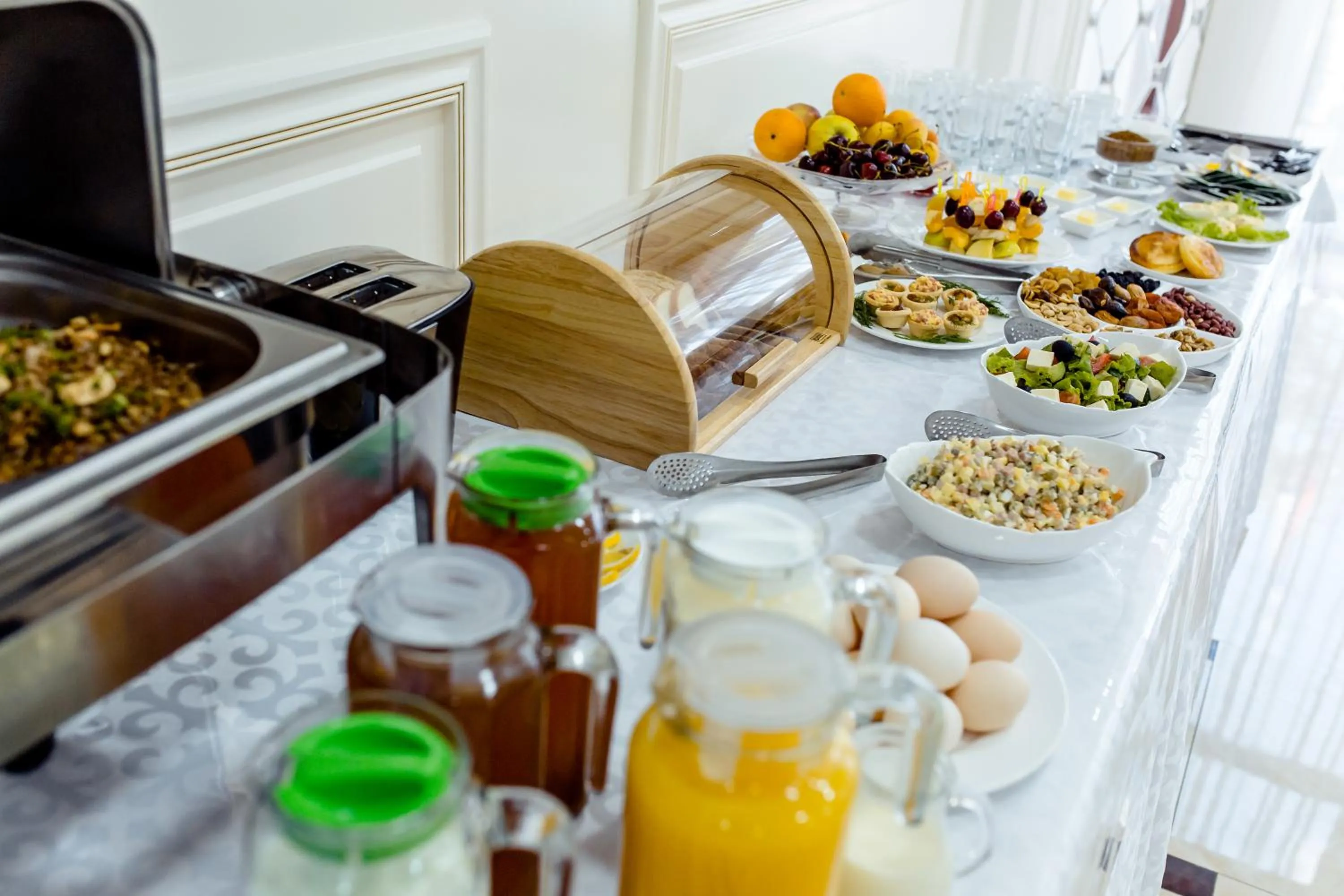 Food in Discovery Hotel