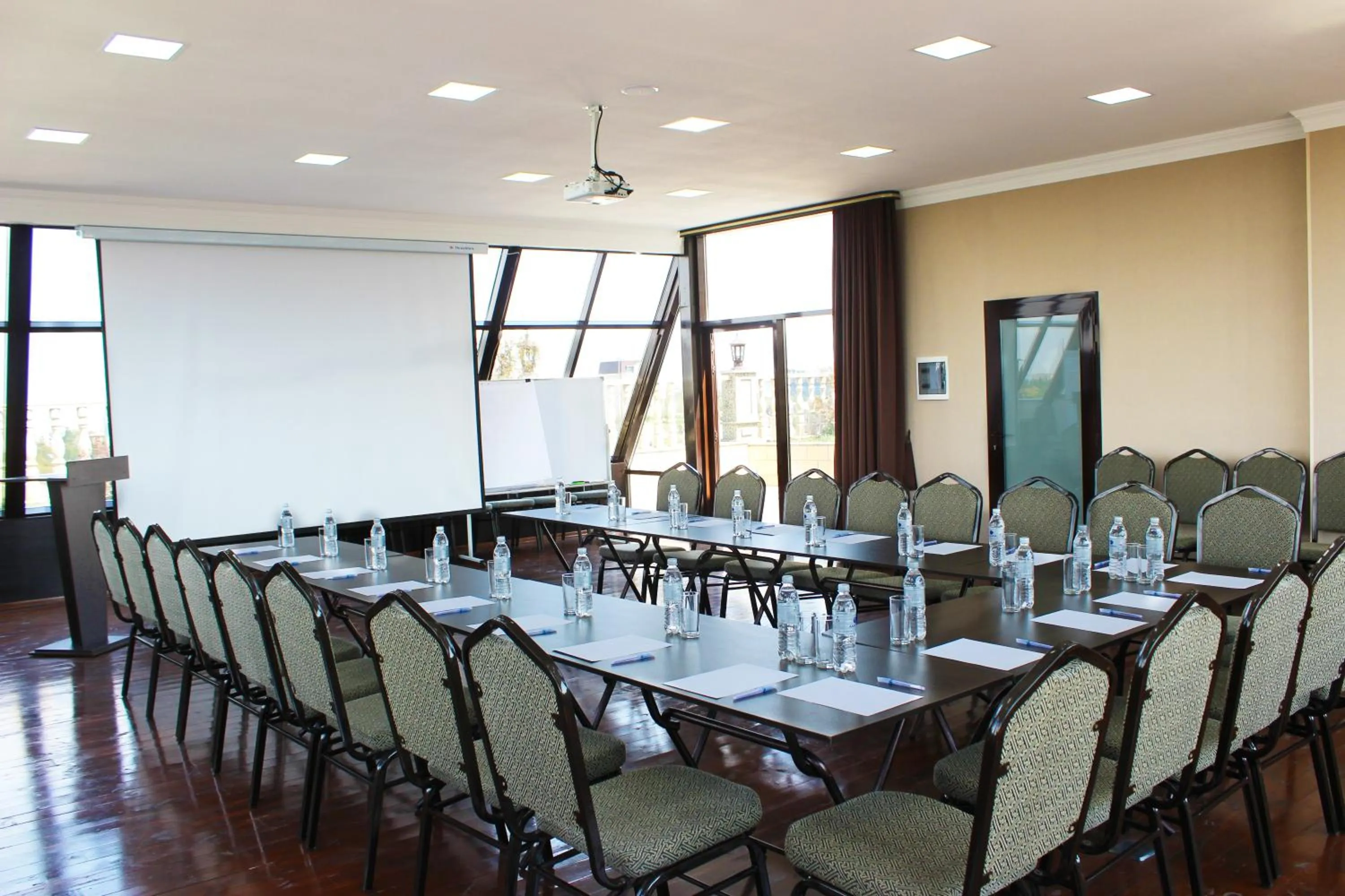 Banquet/Function facilities in Discovery Hotel