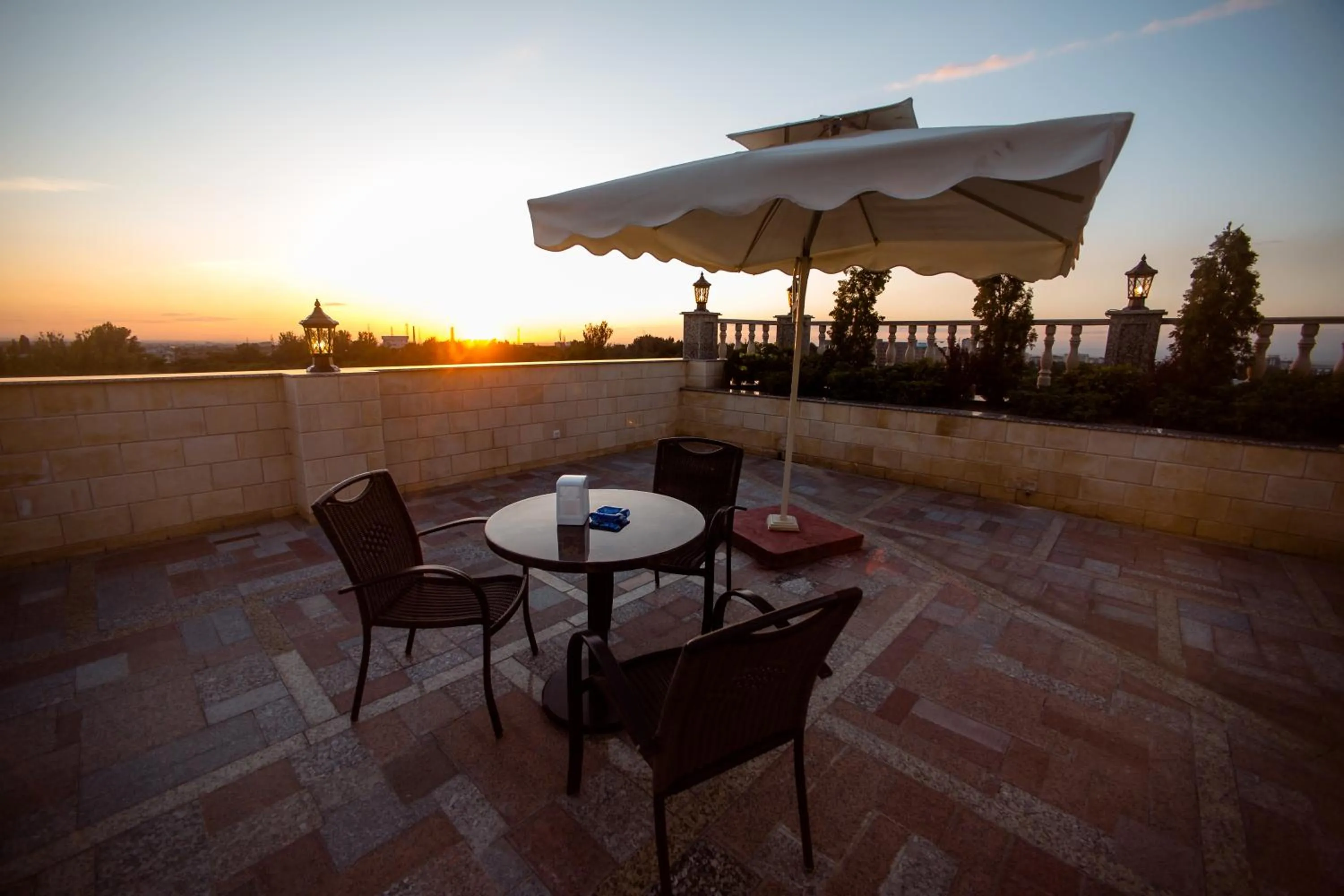 Patio in Discovery Hotel