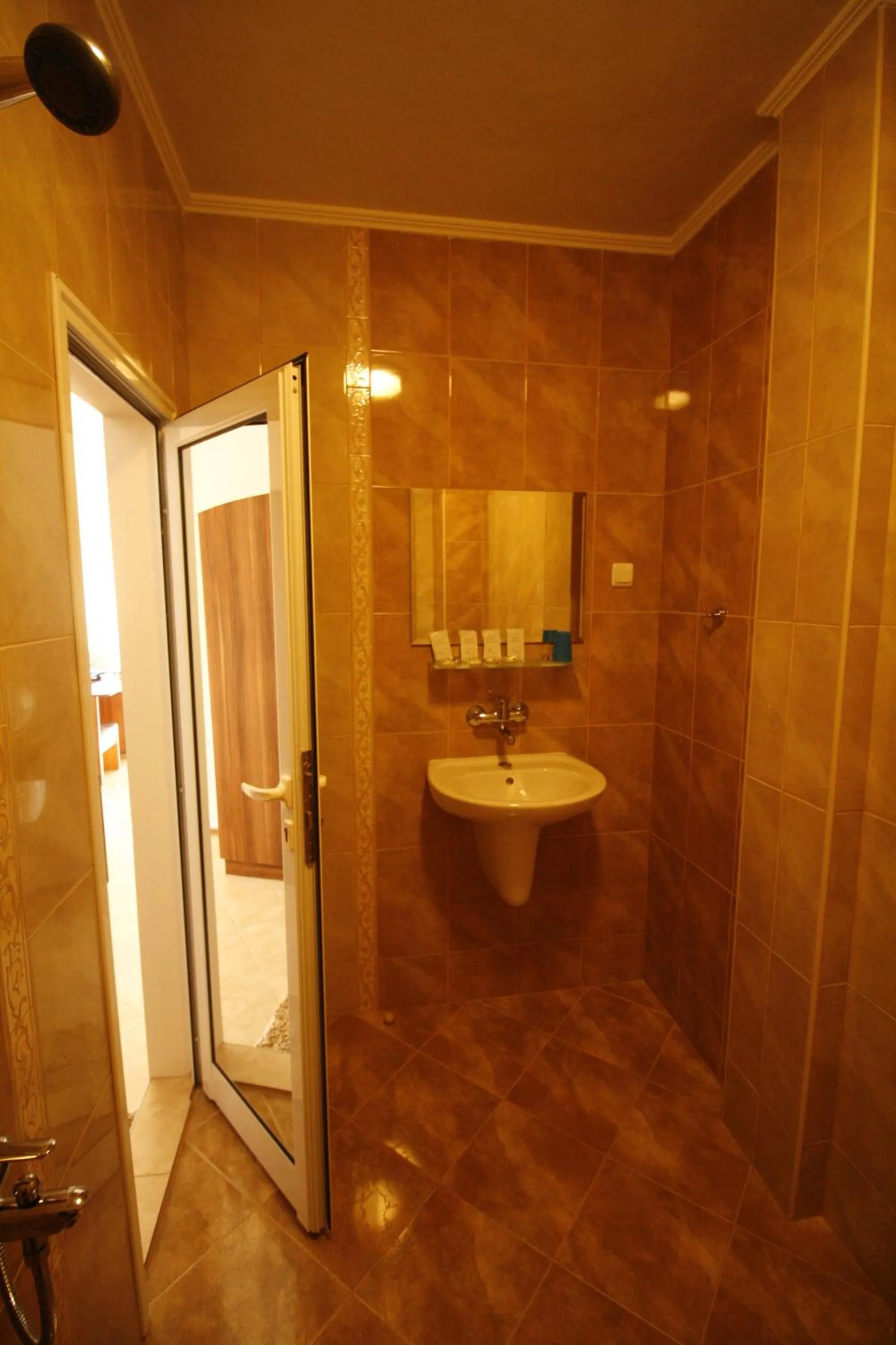 Bathroom in Hotel Marant